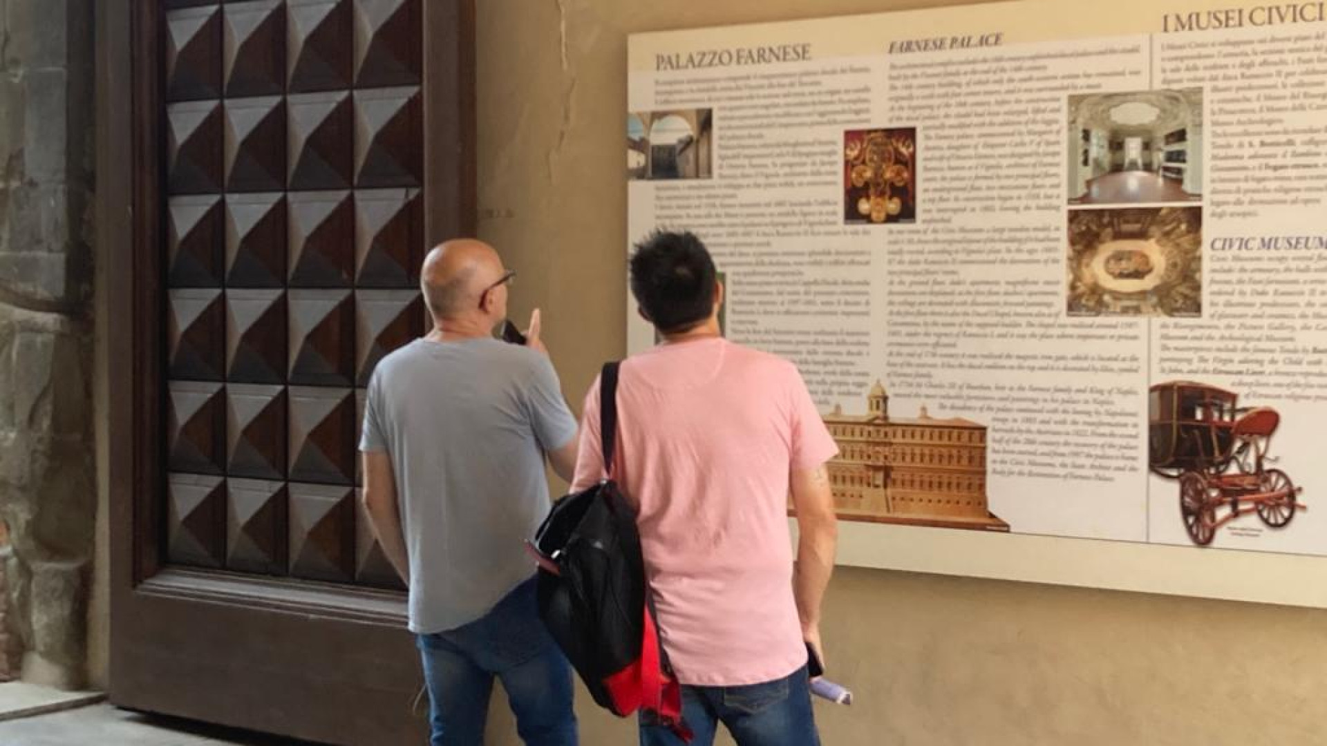 In città Ferragosto con turisti stranieri. "Noi dall'Olanda, ma troppe attività chiuse"