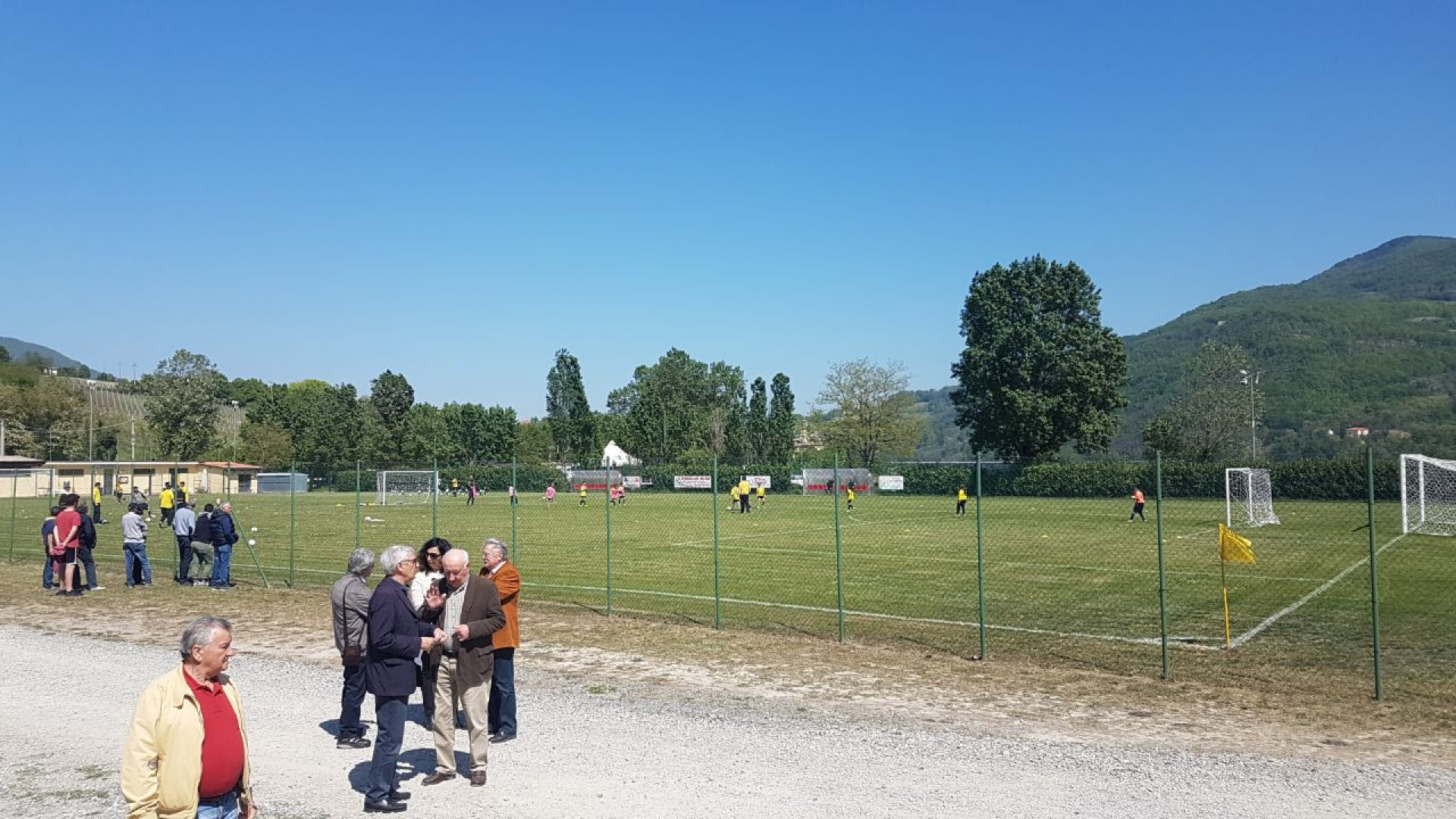 Travo, rinasce il centro sportivo dopo l'alluvione del 2015. In arrivo la banda larga