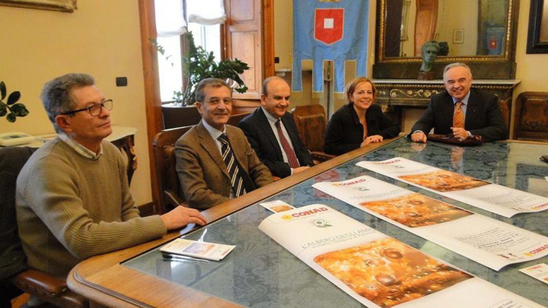 L'albero degli amici: l'iniziativa di Natale a sostegno dell'Hospice Casa di Iris