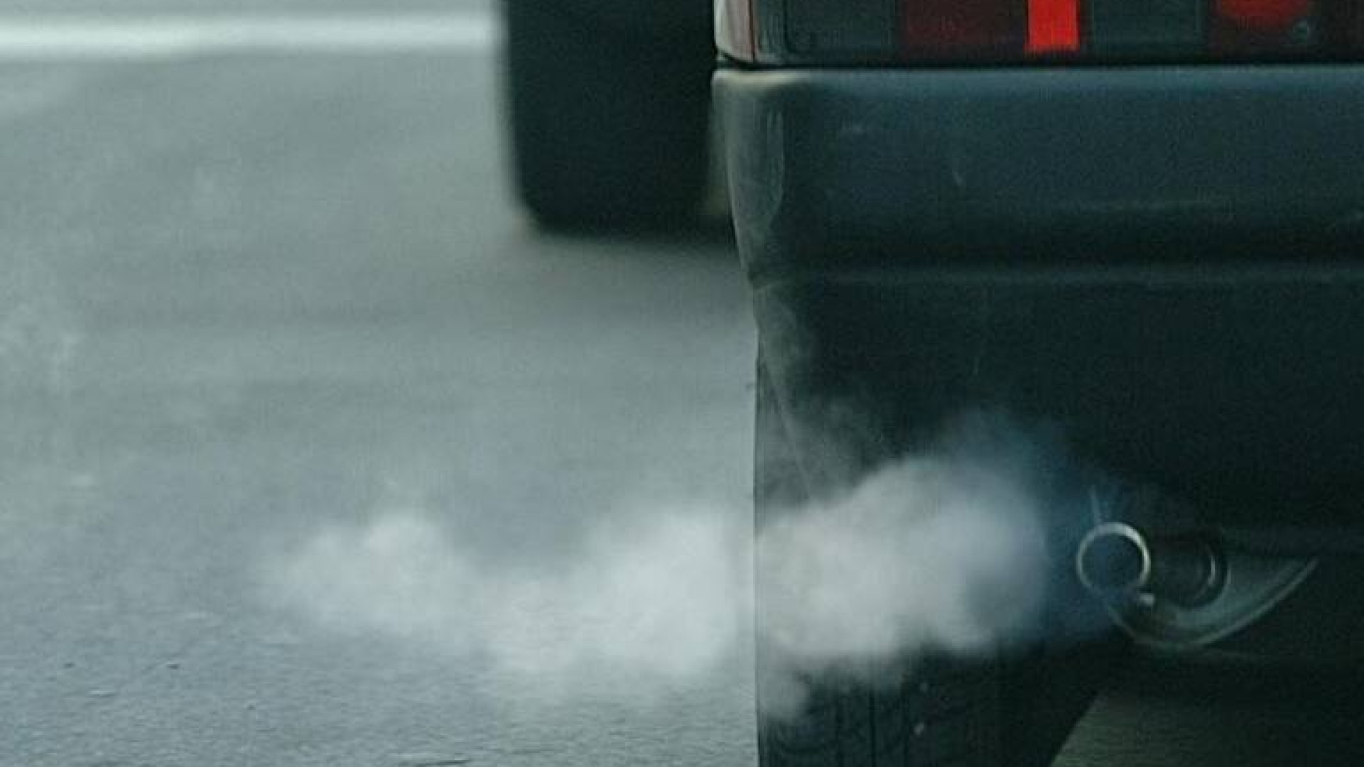 Trecento morti in più dell'anno prima: lo smog fa sempre più paura