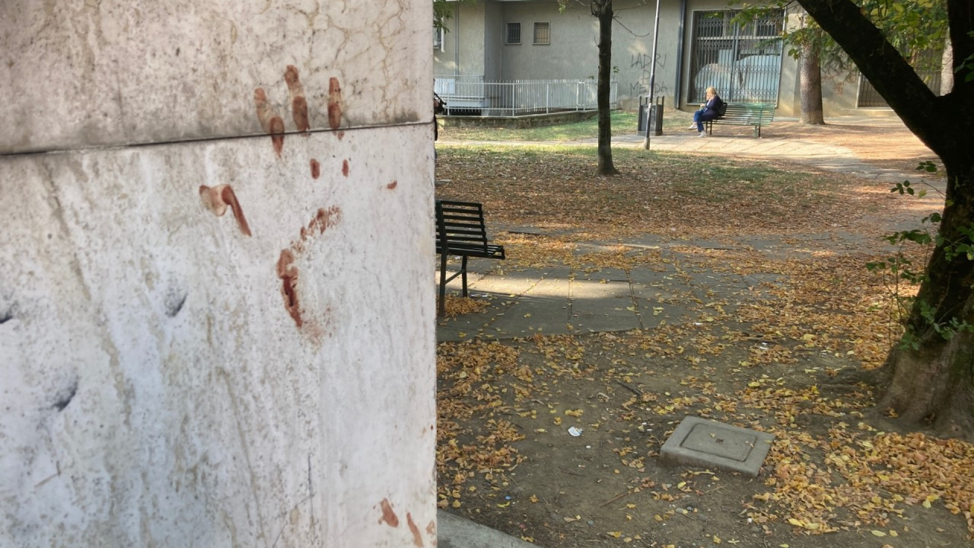"In largo Erfurt spaccio, risse e aggressioni, servono telecamere e più controlli"
