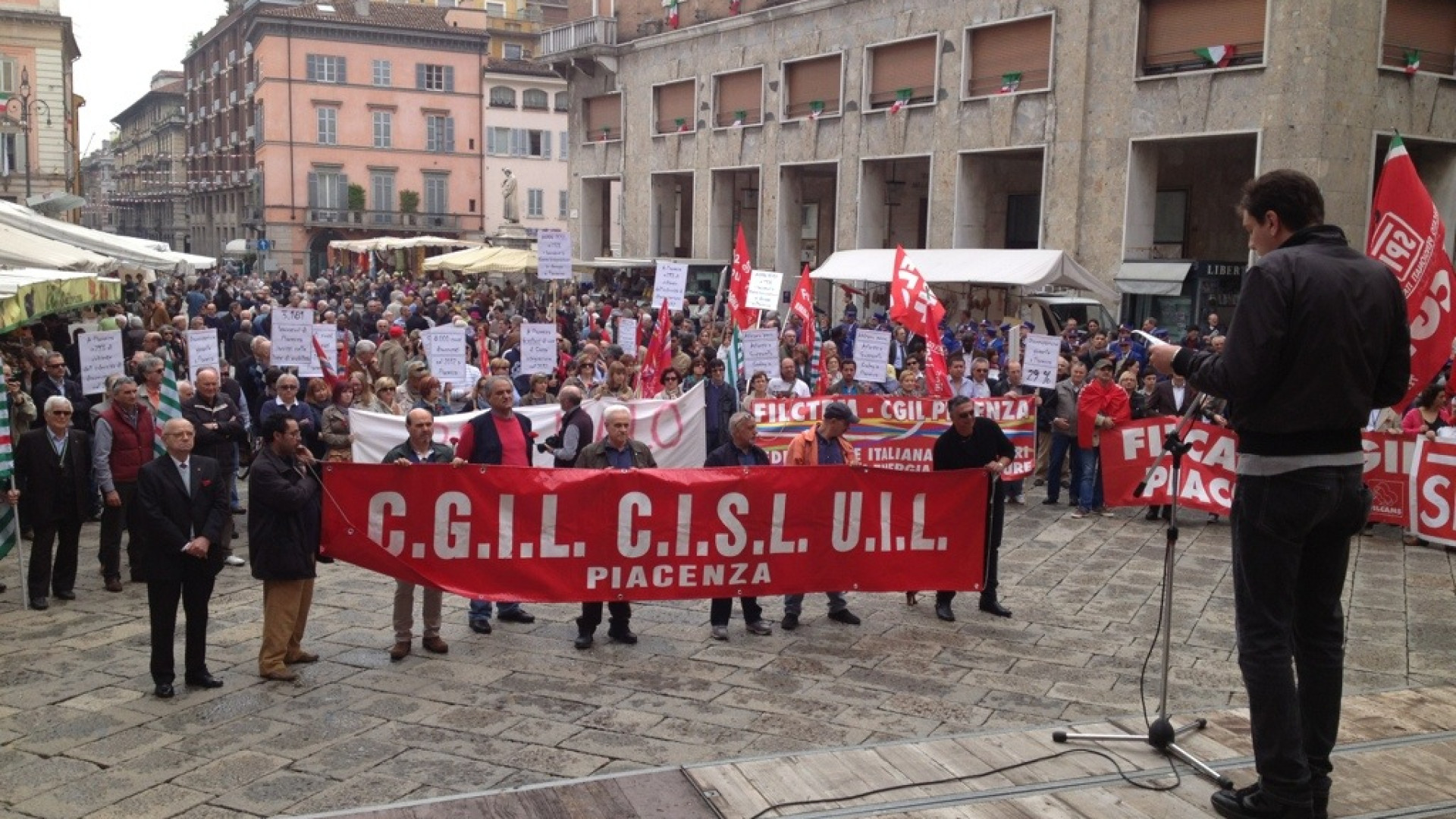 Primo Maggio a lutto: "A Piacenza situazione drammatica"