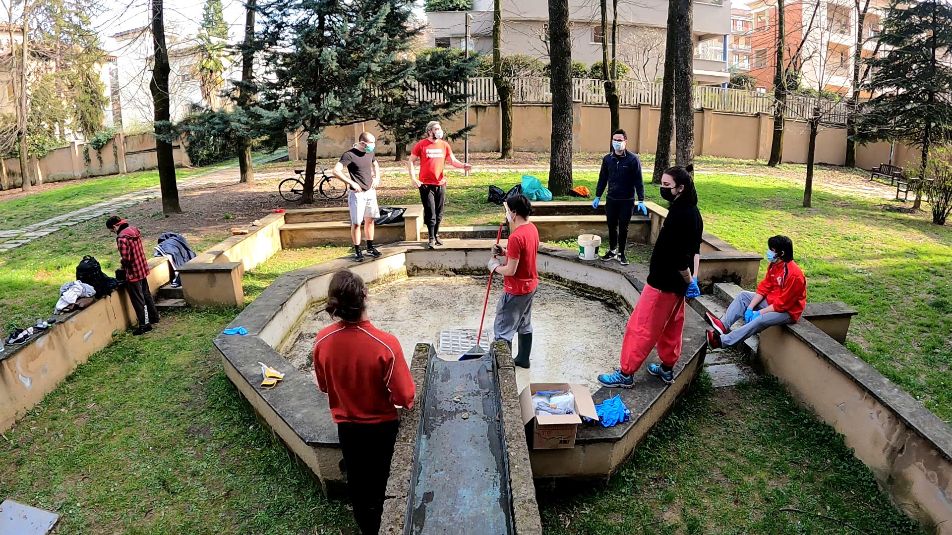 Ripulire Parco Anguissola: così Parkour Piacenza combatte degrado e inciviltà