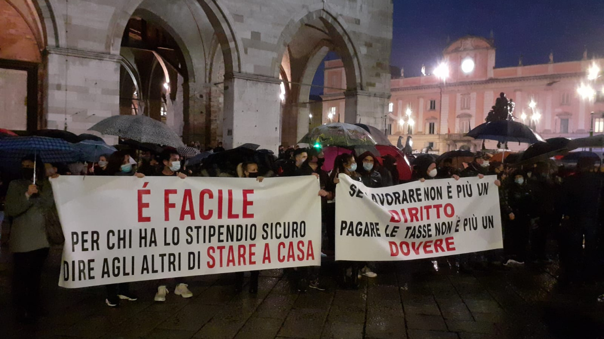 "Lo sport è salute, palestre e piscine sono luoghi sicuri"