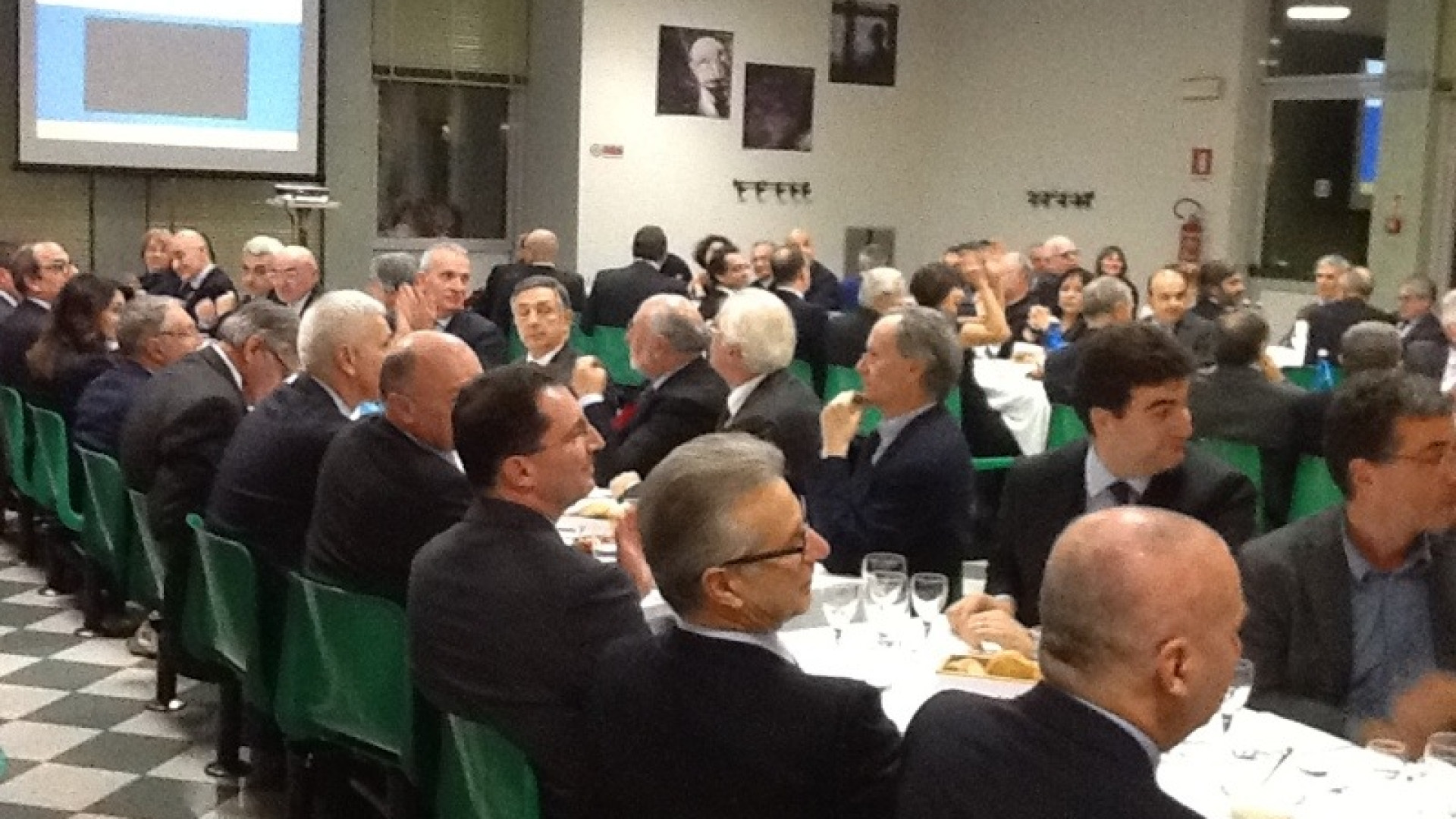 Alla Cattolica la cena di Natale: studenti e imprenditori a confronto