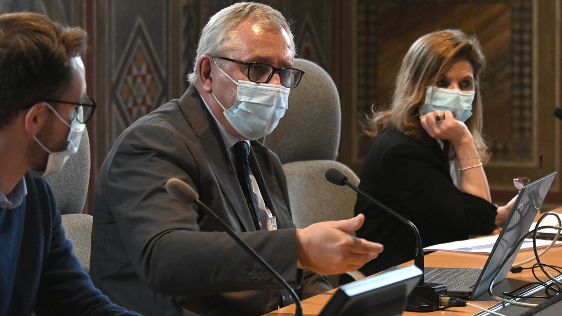 Scuola, quarantene in tilt: "Contact tracing sarà potenziato con 60 medici"