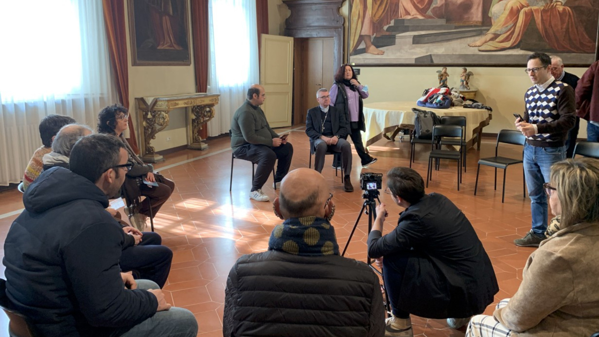 “Sei diventato prete per delusione?” Radio Shock intervista mons. Cevolotto