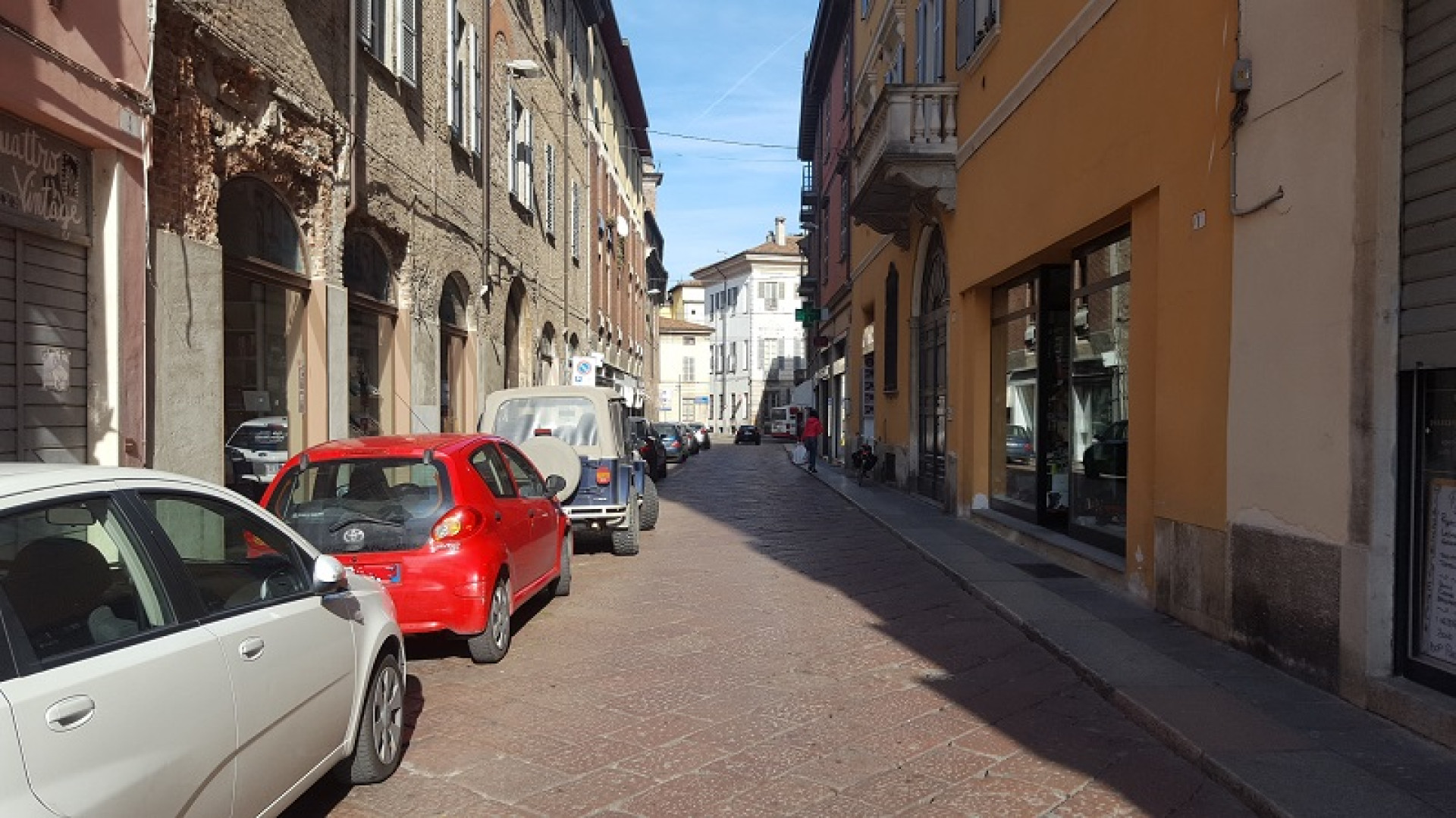 "Via Legnano e Piazza Duomo diventino zone pedonali". Partita la petizione