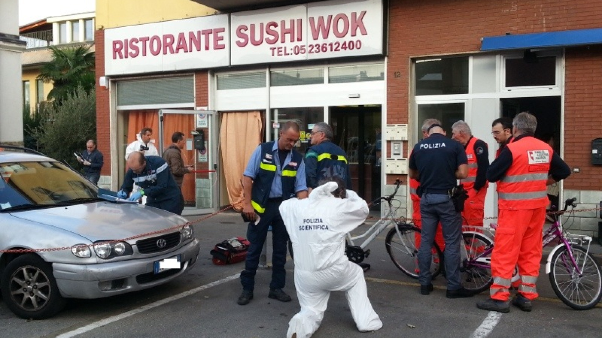 Omicidio al cinese: pantaloni macchiati di sangue per il sospettato