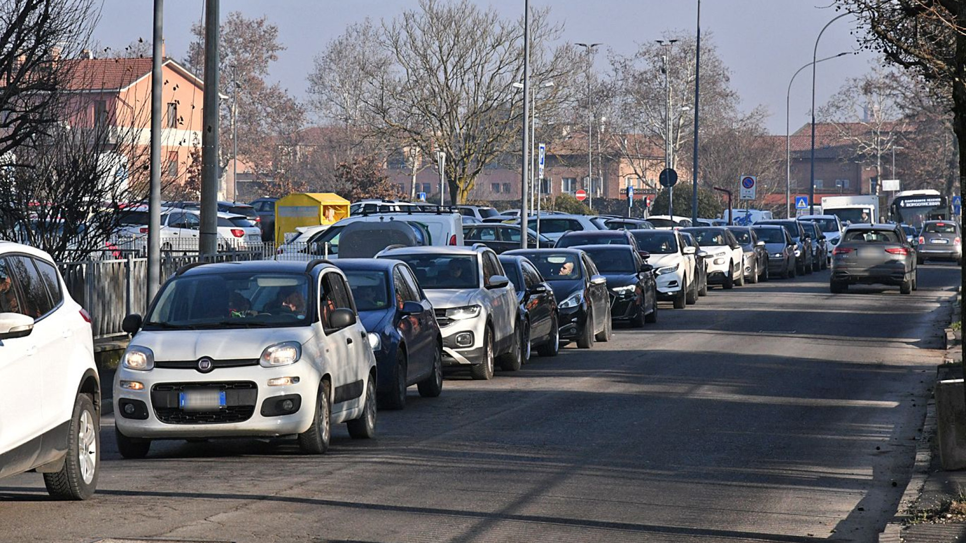 Piacenza bloccata e inquinata dal traffico. In città circolano 90mila veicoli