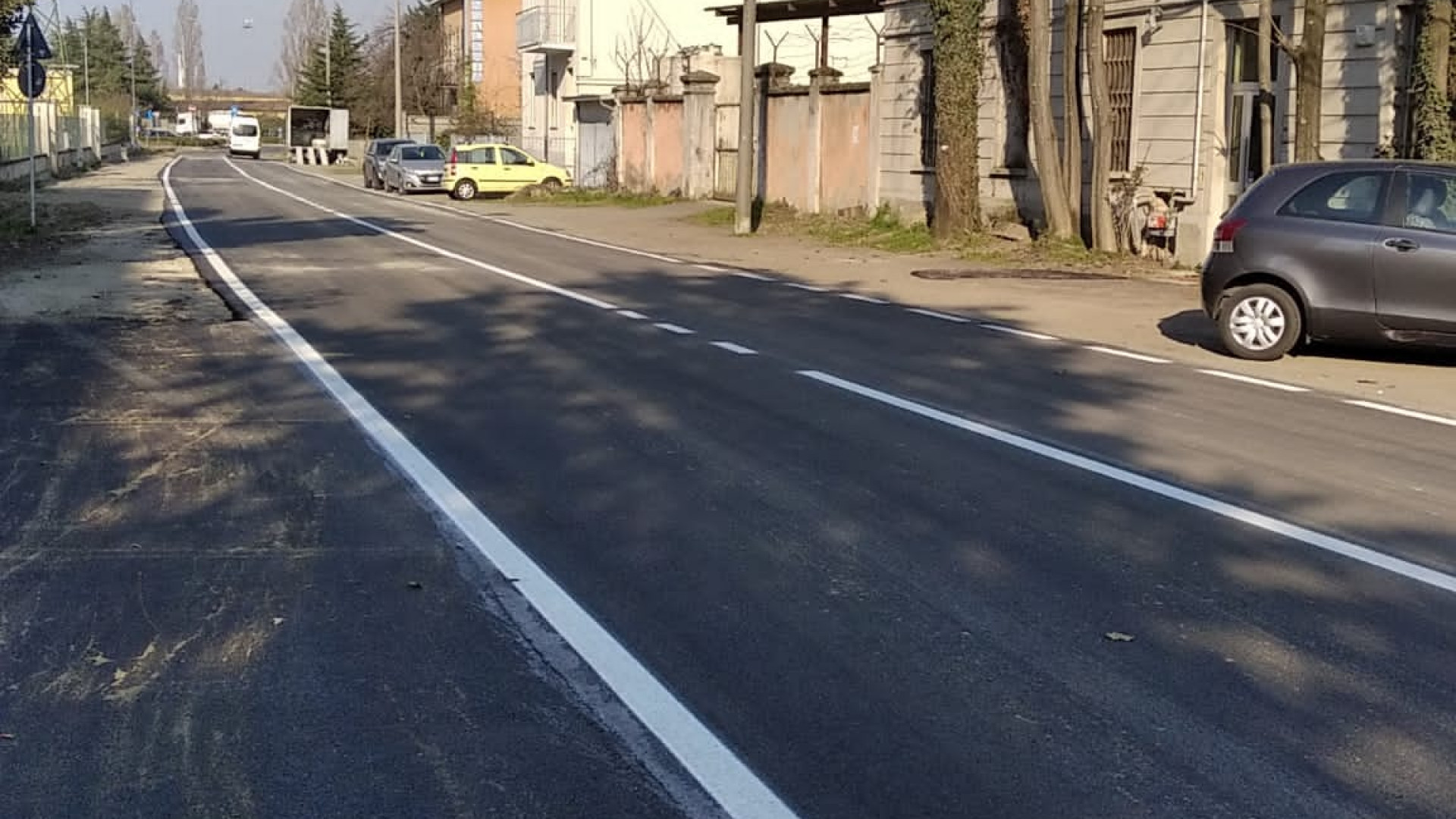 Via Ongina, nuovo manto stradale: “Intervento atteso, strada riqualificata”