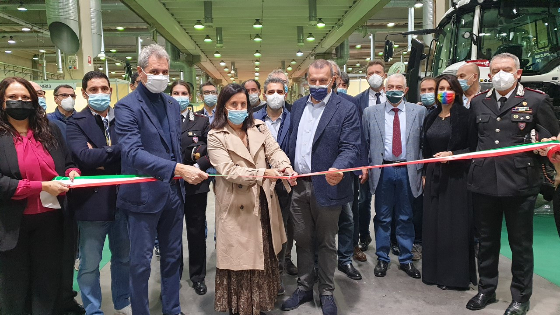 Al via Apimell, BuonVivere, Forestalia. In migliaia a Piacenza Expo
