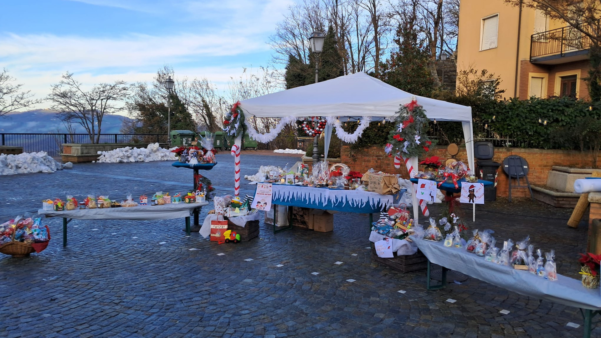 Vernasca: con i mercatini di Natale aiutati gli ambulatori pediatrici del Vaio