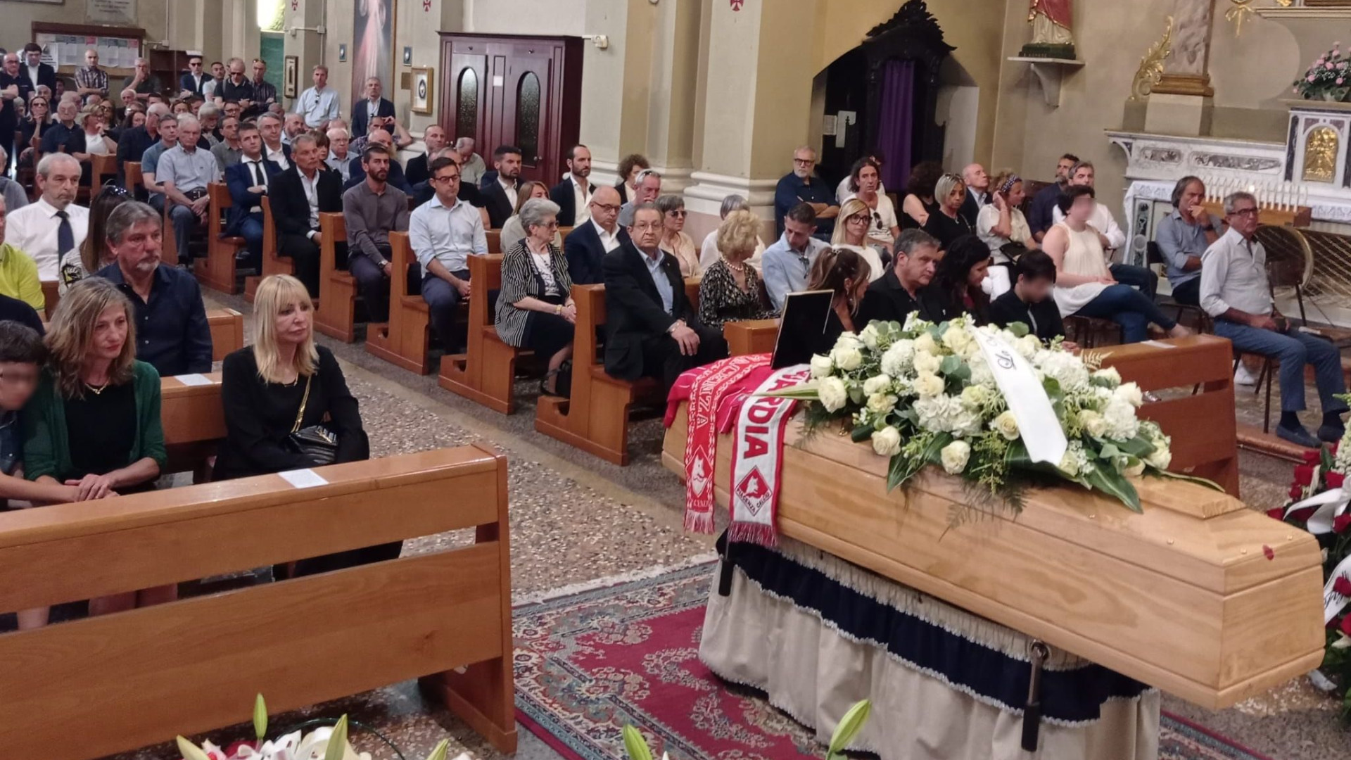 Ad Agazzano l'ultimo saluto a Stefano Gatti: "Ha vissuto con passione e generosità"
