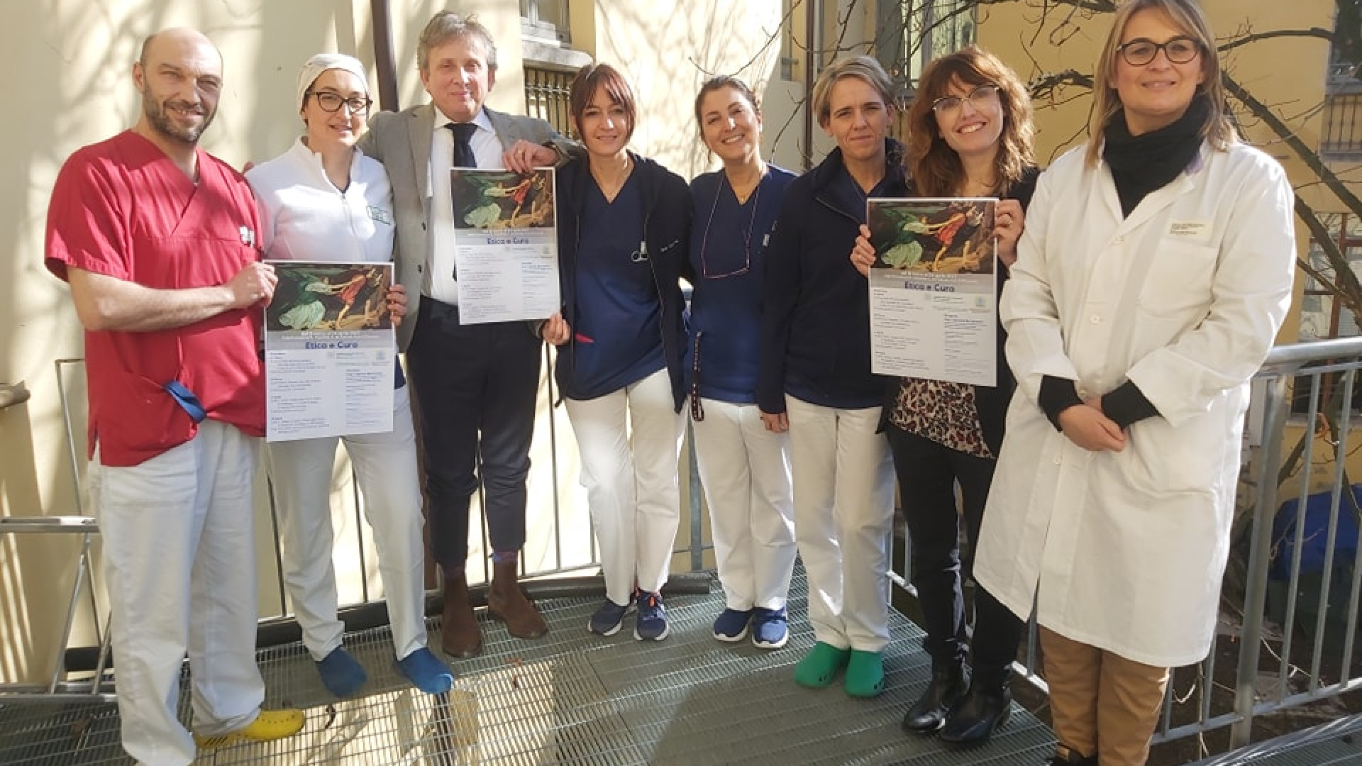 Guarito dopo la malattia, prof ringrazia con lezioni di filosofia per infermieri