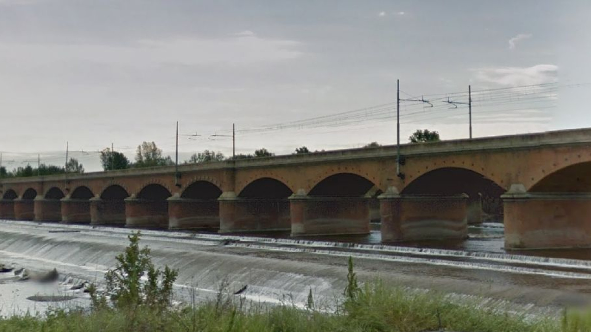 Ponte ferroviario sul Trebbia, in arrivo lavori alle opere idrauliche. Costi a carico di Rfi