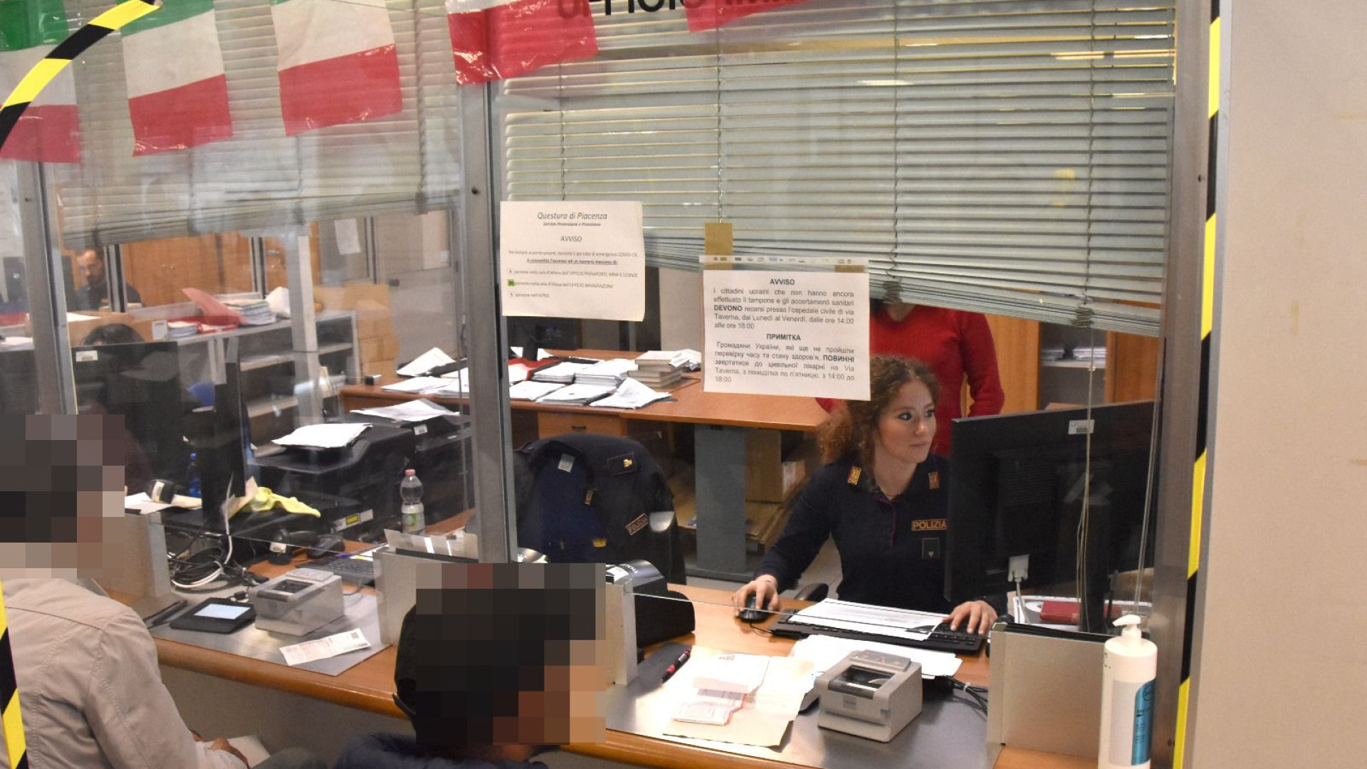 Accompagna un amico in Questura ma è ricercato per rapina: arrestato