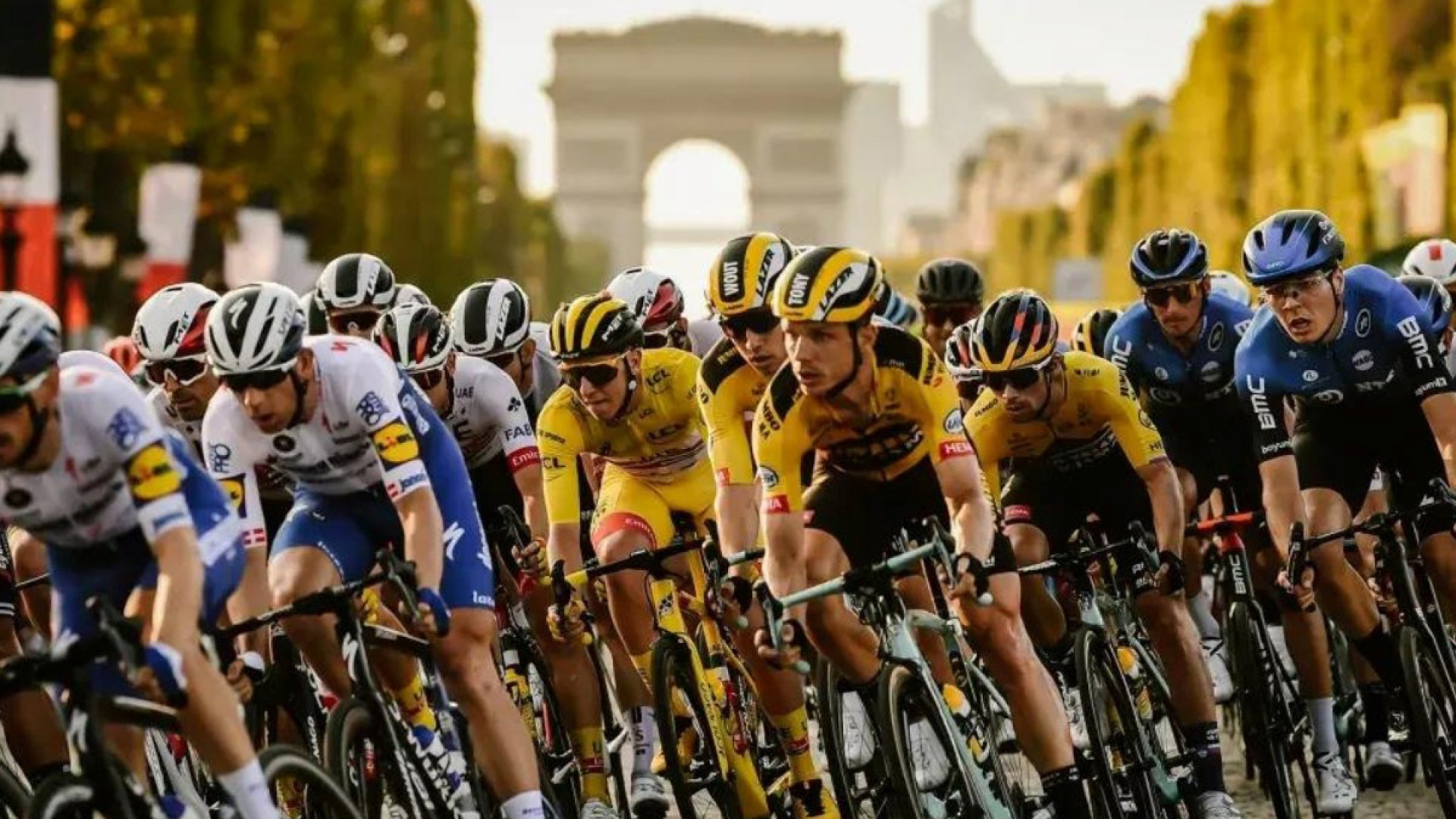 Tour de France, spedizione parigina per Tarasconi e l'assessore Fornasari