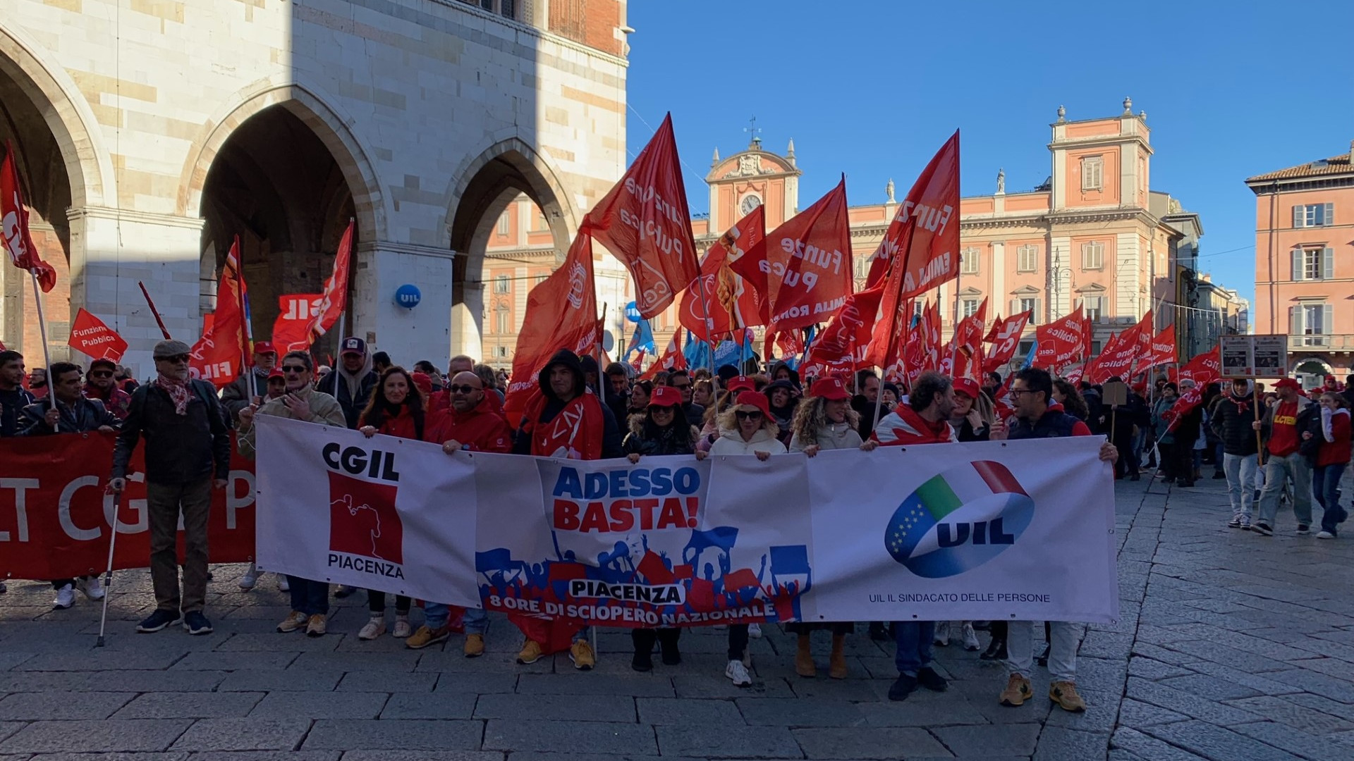 "Basta morti sul lavoro": sciopero generale a Piacenza, possibili disagi