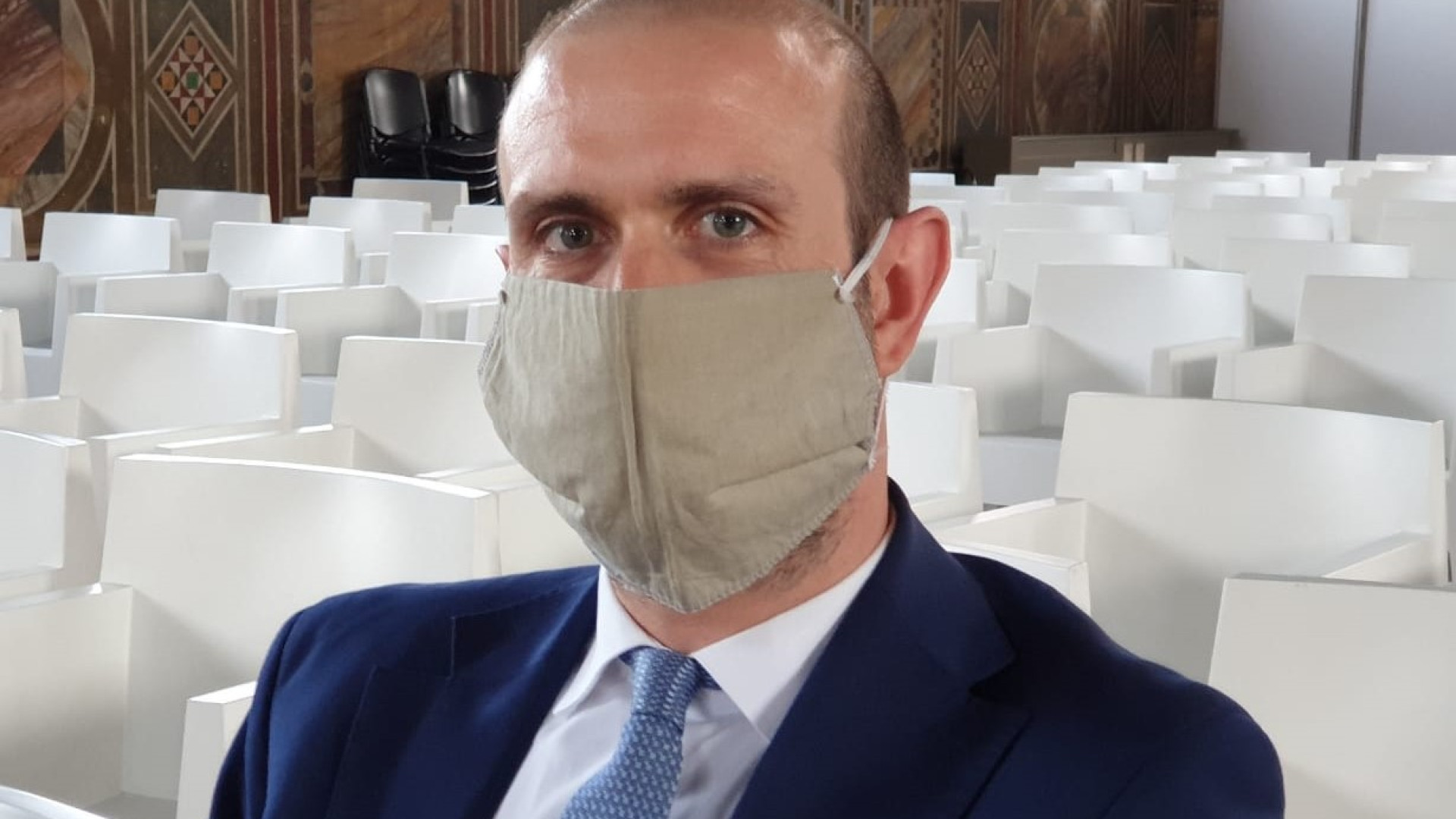 Samuele Raggi entra in consiglio comunale dopo tre anni