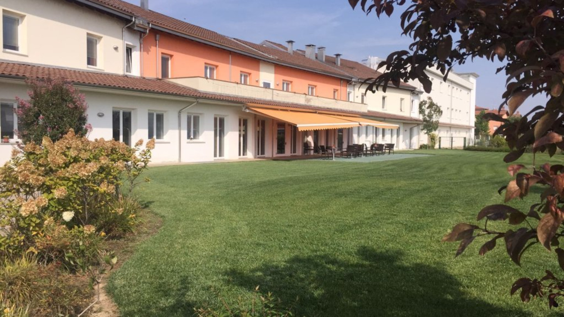 Case di riposo, Duemiglia e Fontanella dopo i vaccini riaprono alle visite