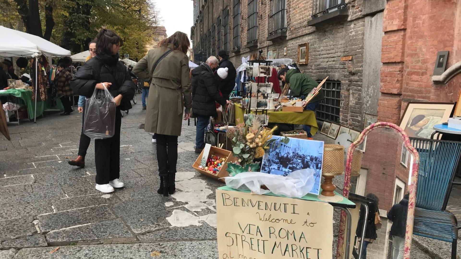 "Via Roma street market", domani raccolta alimenti e medicinali per l'Ucraina