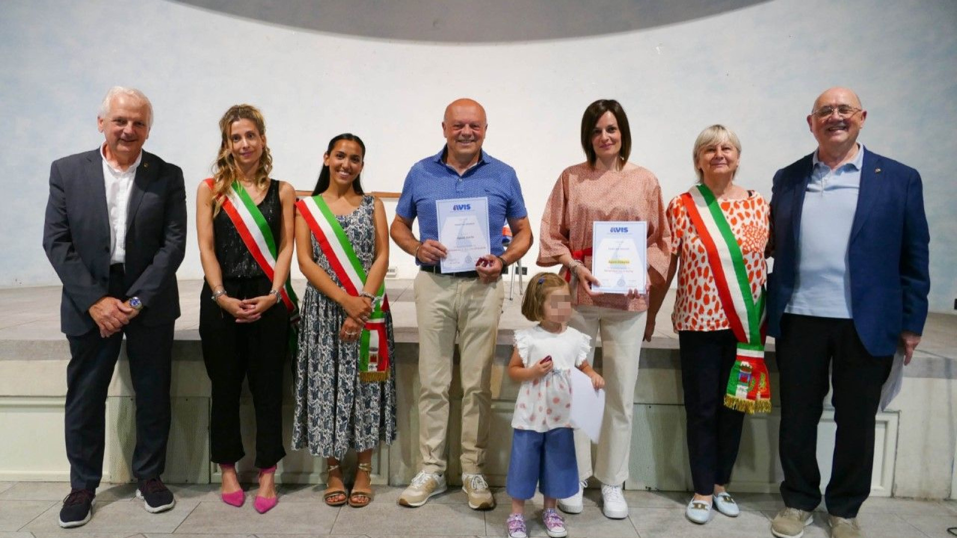 Oltre 150 donazioni alle spalle: la famiglia Agosti tra i premiati dall'Avis di Castello