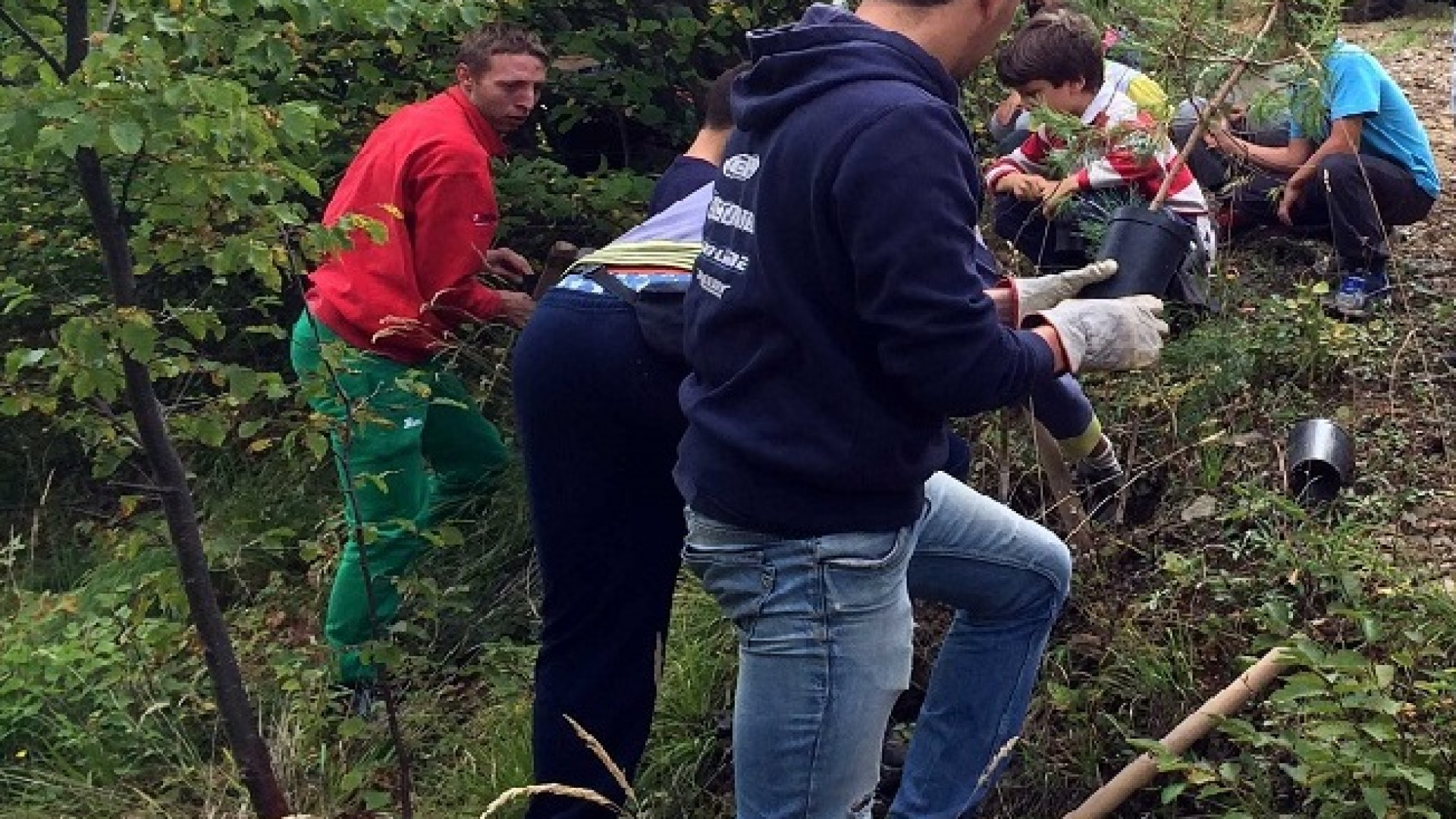 Ceci di Bobbio riparte dalla festa degli alberi con 500 ragazzi