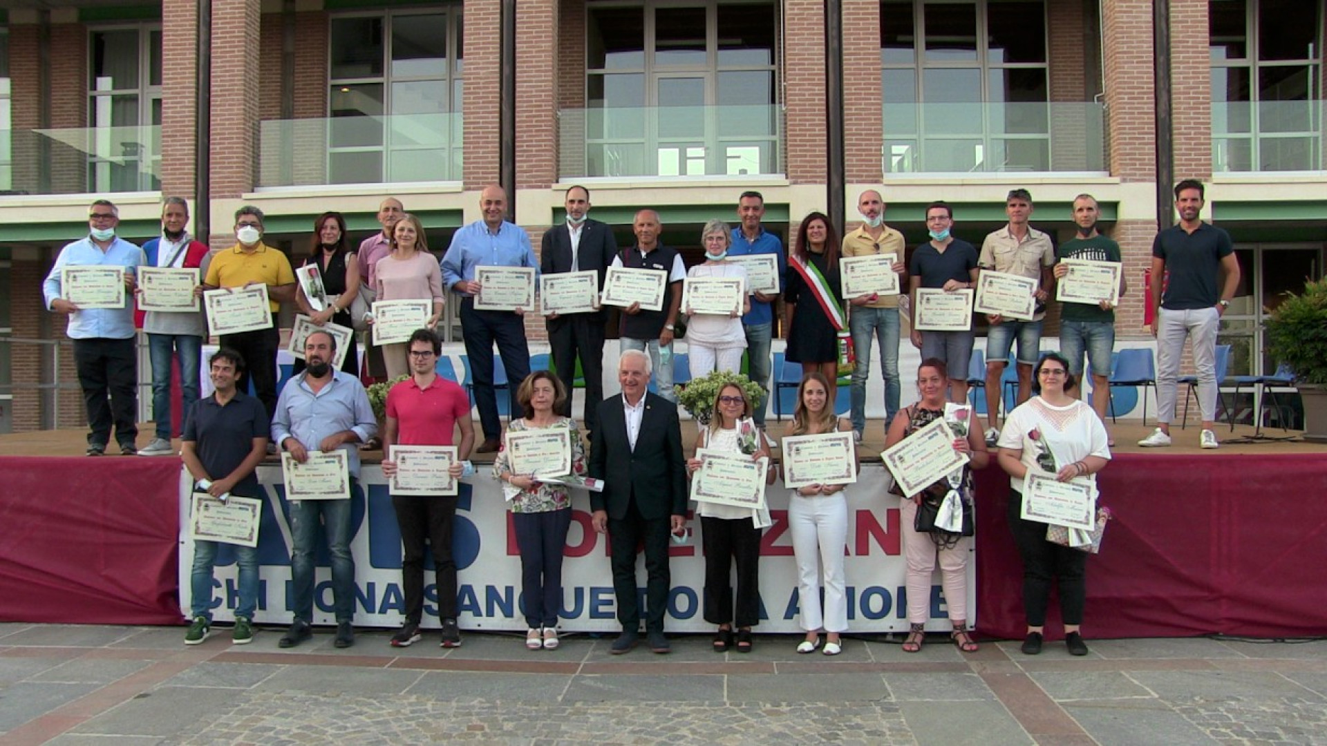 Avis Podenzano, premiati i donatori benemeriti. Incontro con Luigi Cavanna