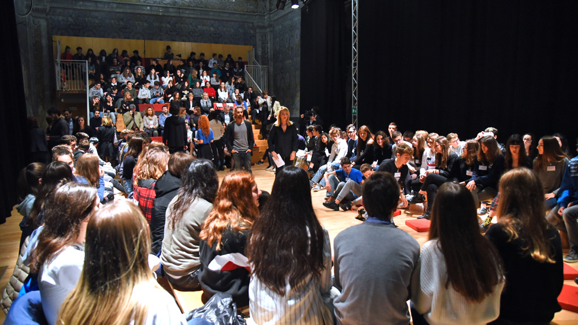 "Disagiovanile": istituzioni, genitori e insegnanti ascoltano problemi e idee dei ragazzi