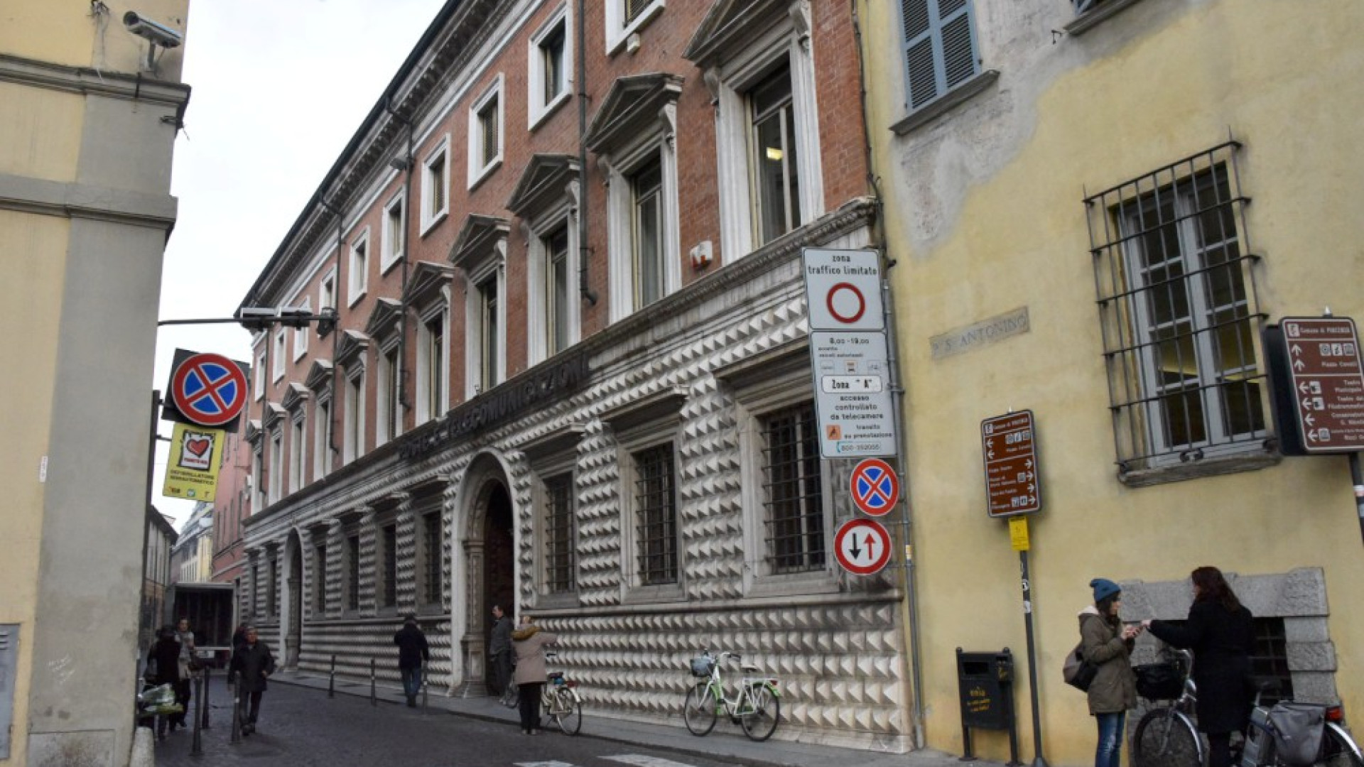 Sciopero delle Poste, sindacati: "Adesione alta, ora risposte concrete"