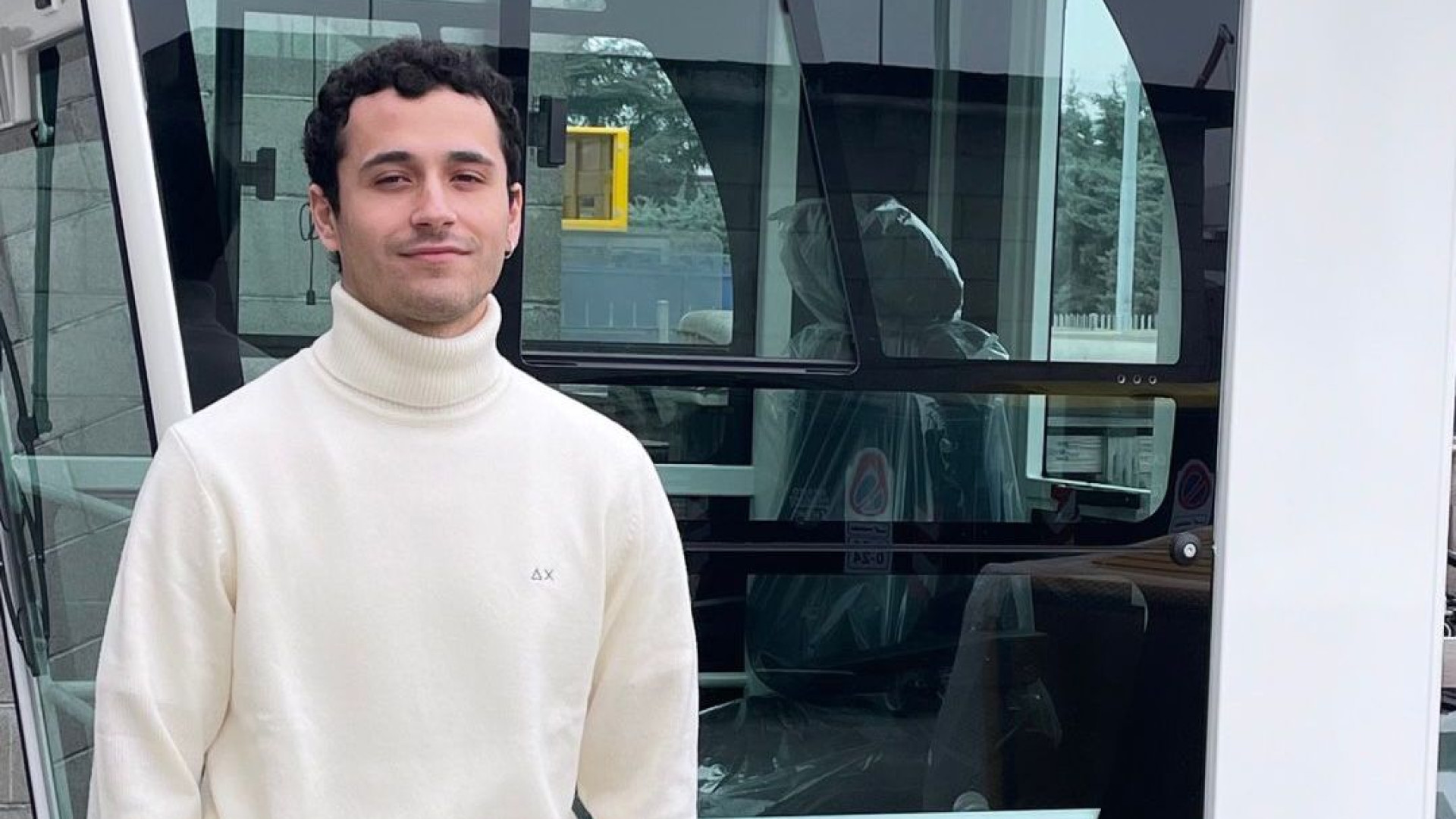 Perde papà e nonni per il Covid, a 24 anni rileva azienda con 20 dipendenti