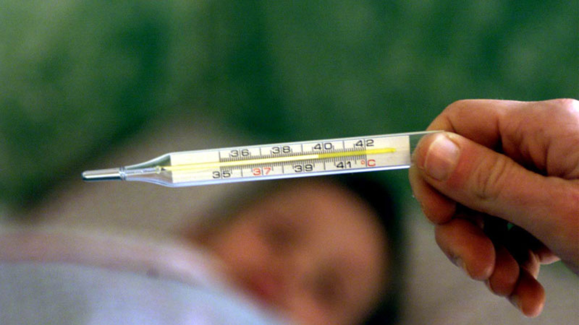 Esplode l'influenza estiva: centinaia di bambini a casa con la febbre