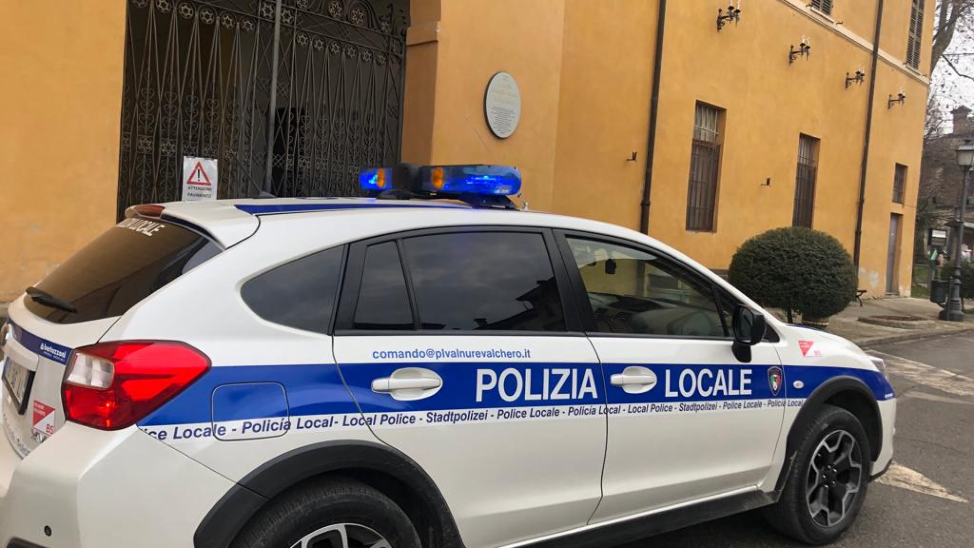 Carpaneto: aggrediscono un agente e scappano nei campi. Un arresto per spaccio