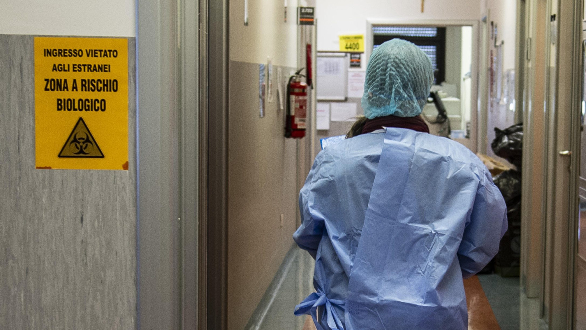Sanitaria no vax sospesa mentre era in malattia: Ausl condannata a risarcirla