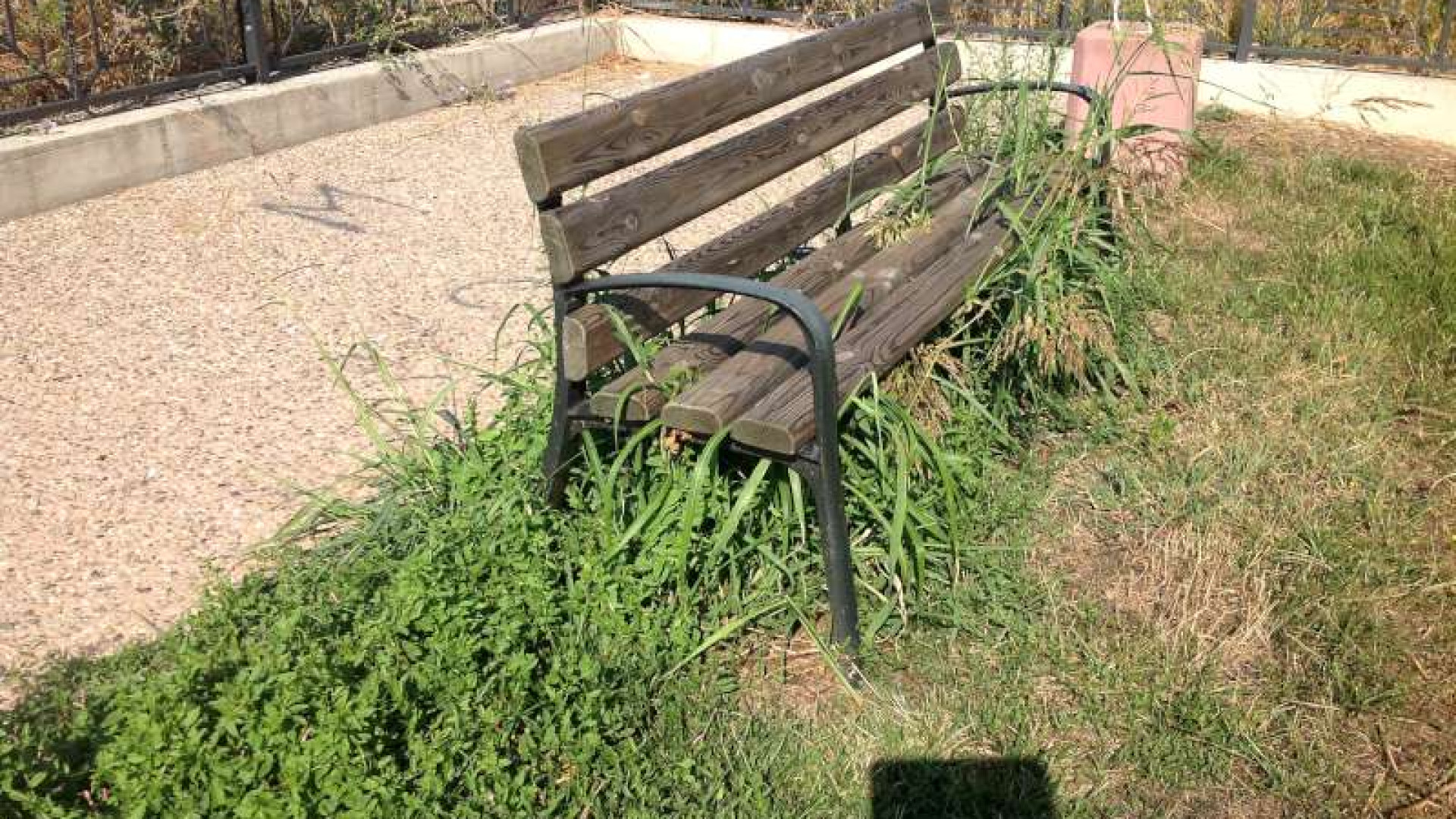 Bastione Campagna tra rifiuti e atti vandalici a due anni dall'inaugurazione