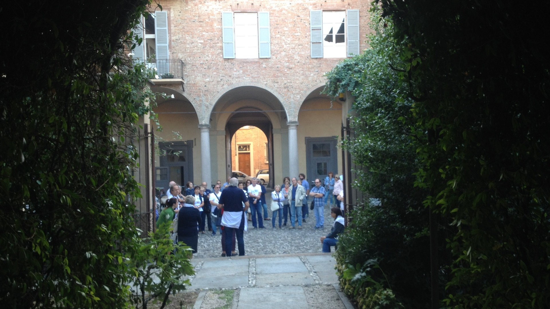 I "Percorsi del cuore" svelano il giardino di Palazzo Caracciolo
