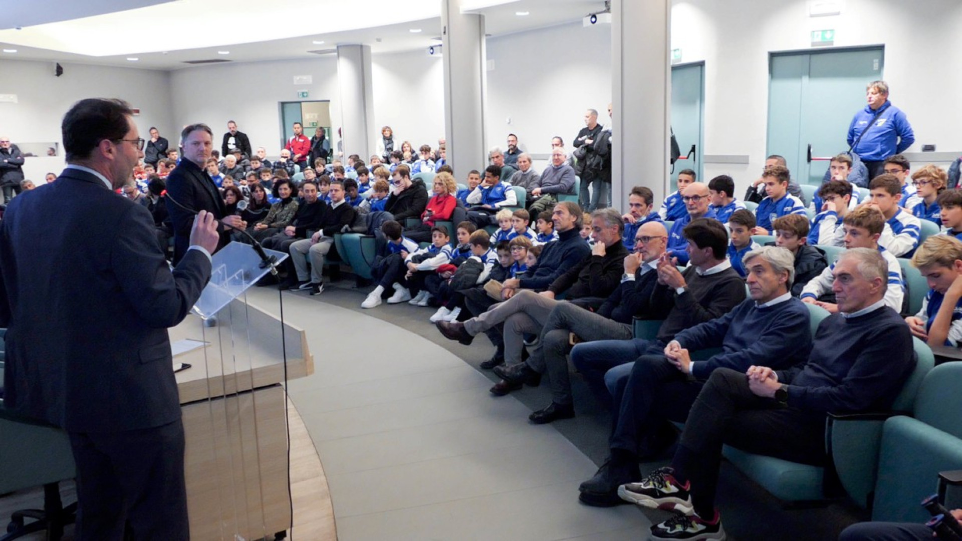 Scrittori e campioni raccontano ai ragazzi emozioni e valori dello sport