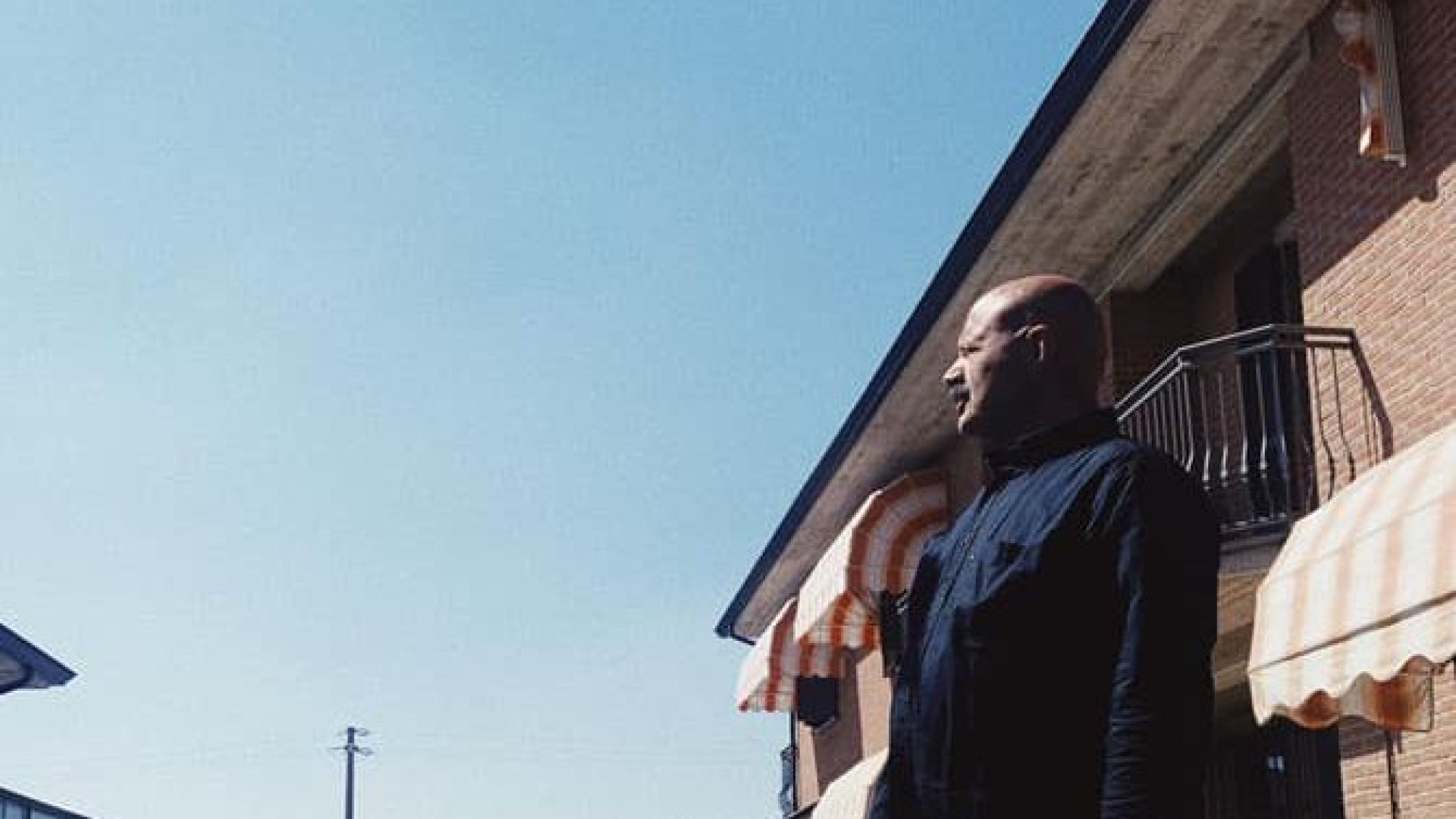 Peveri torna a casa: "Sconvolto dall'epidemia, avrei voluto abbracciare il mondo"