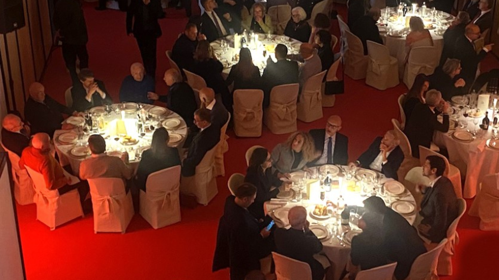 Cena solidale a Piacenza Expo: ottomila euro donati all'Hospice Casa di Iris