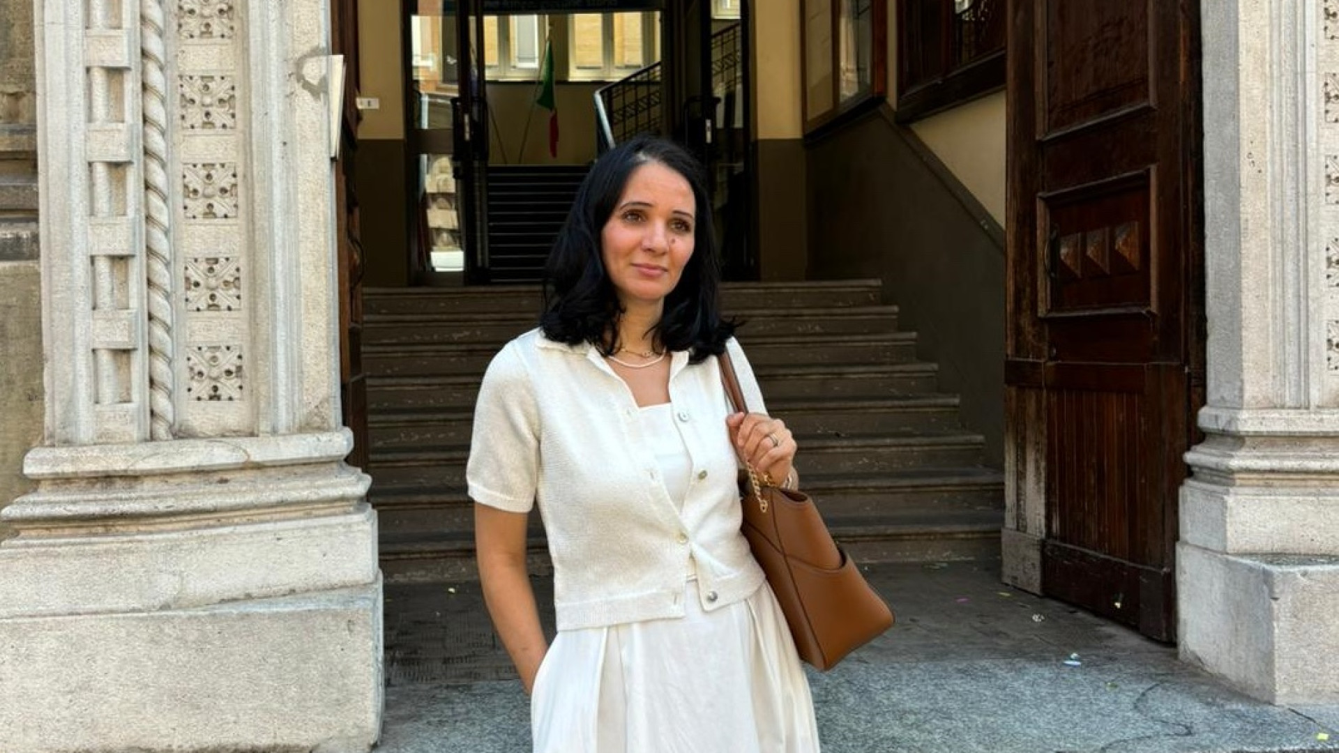 Dall'Algeria a Piacenza, mamma e lavoratrice: Malika si diploma con la figlia