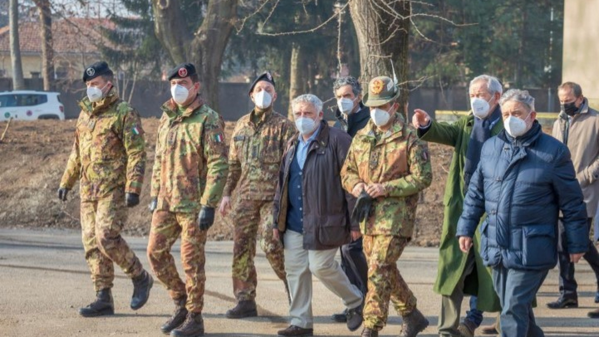 Inaugurato l'hub vaccinale di Gallarate grazie anche al lavoro dei pontieri piacentini