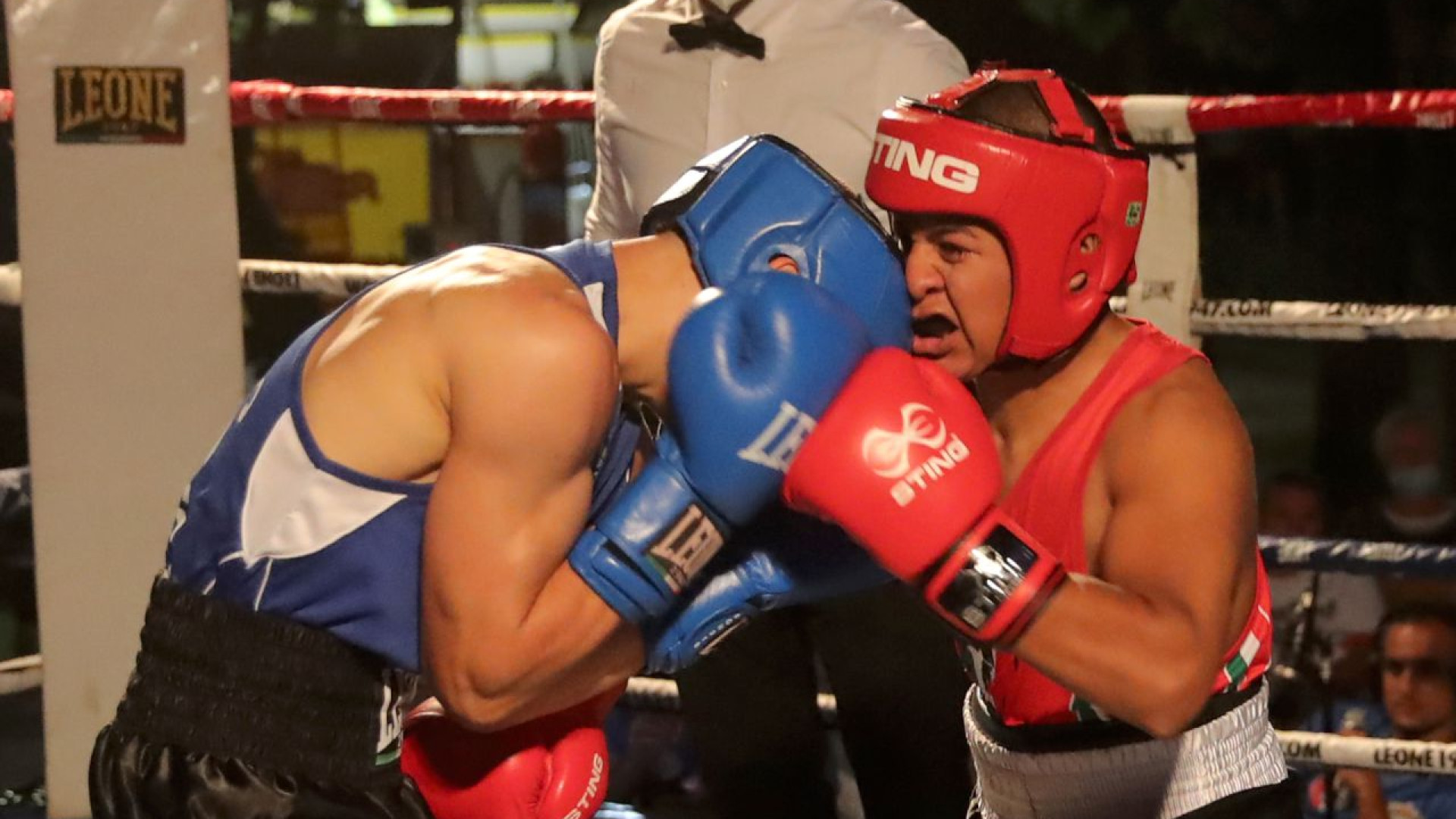 Questa sera la boxe torna in piazza Cavalli: il ricavato verrà donato ad Amop