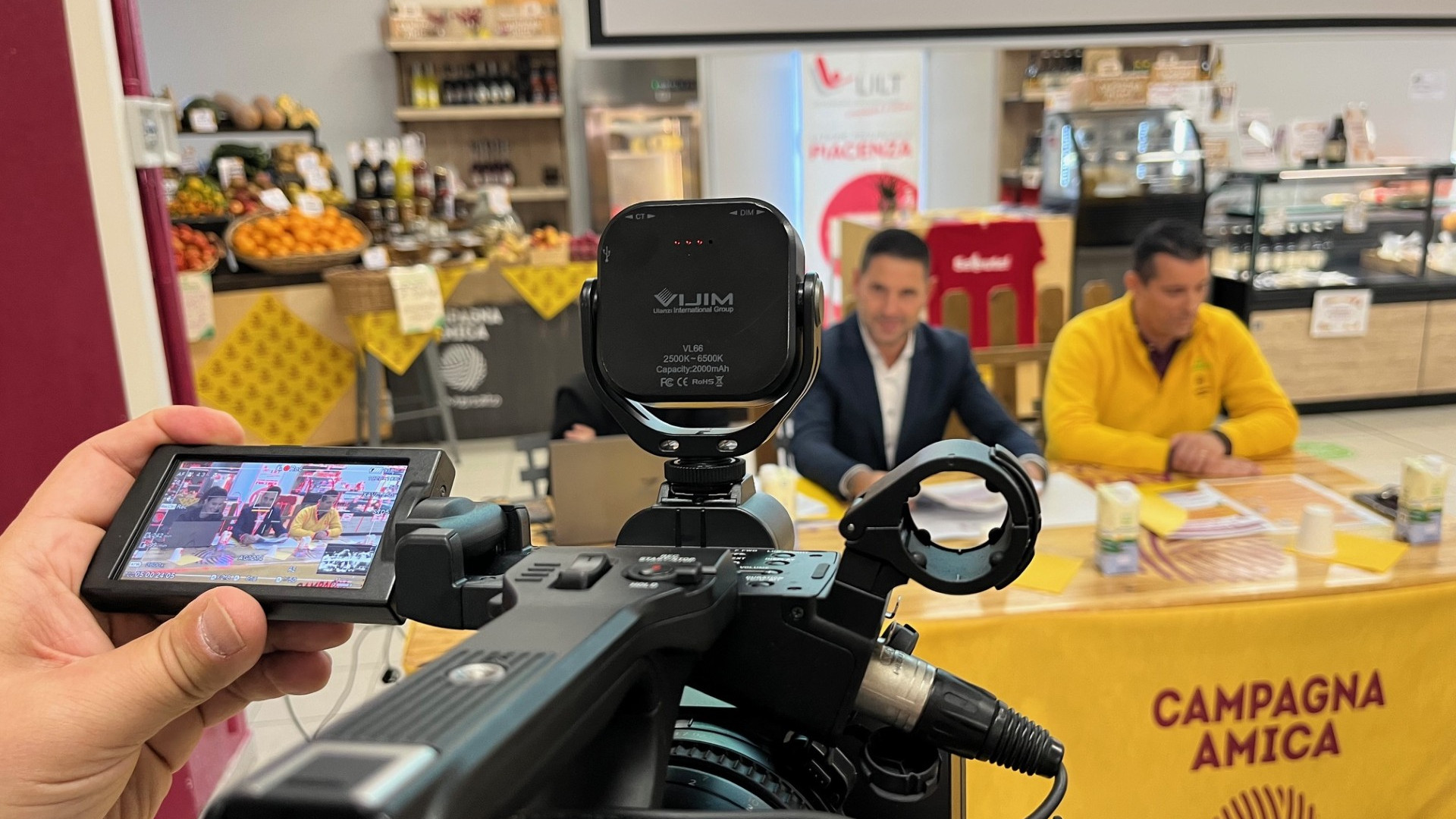 Pausa pranzo al Mercato coperto: "La campagna sempre più vicina alla città"