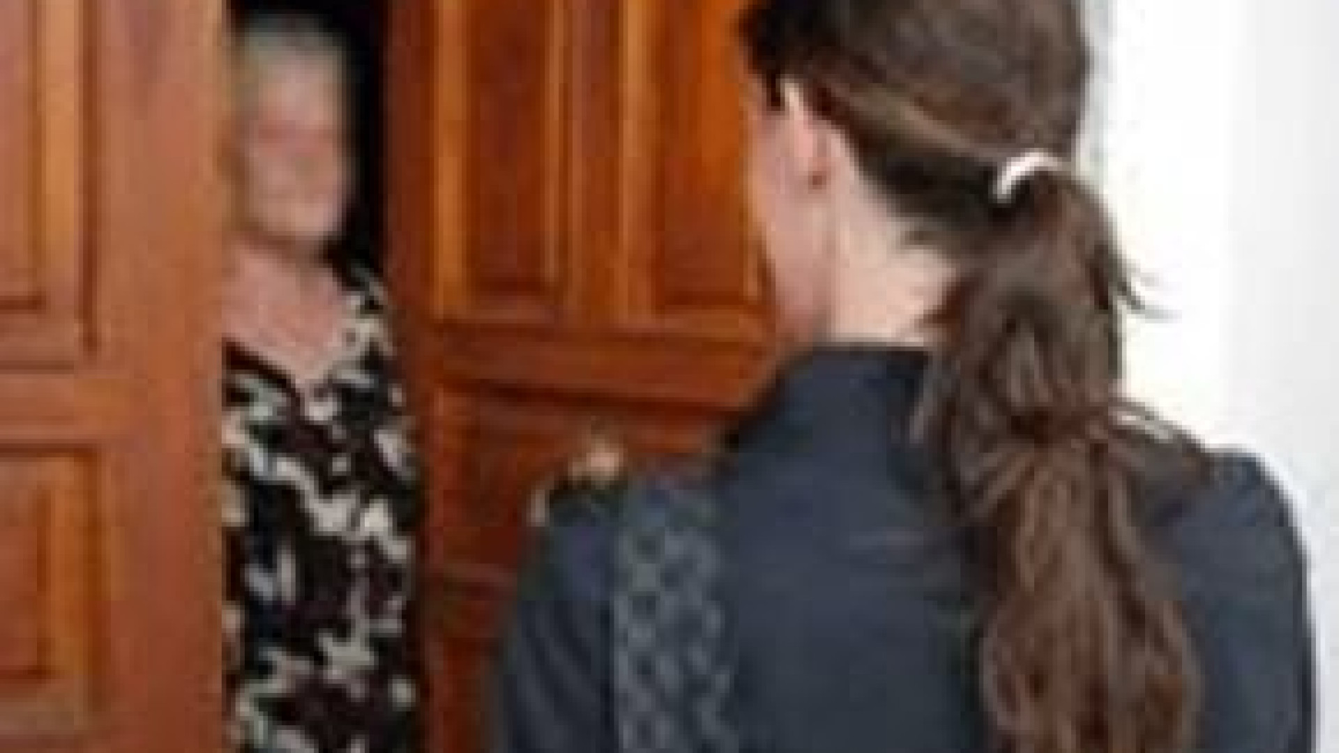 Si spaccia per la nipote e si fa consegnare da un'anziana 3.000 euro