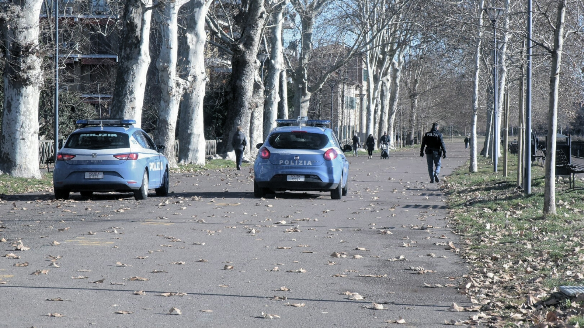 Giallo sull’arma del delitto di Ervin Tola, spunta un coltello sul Pubblico Passeggio. Le indagini proseguono