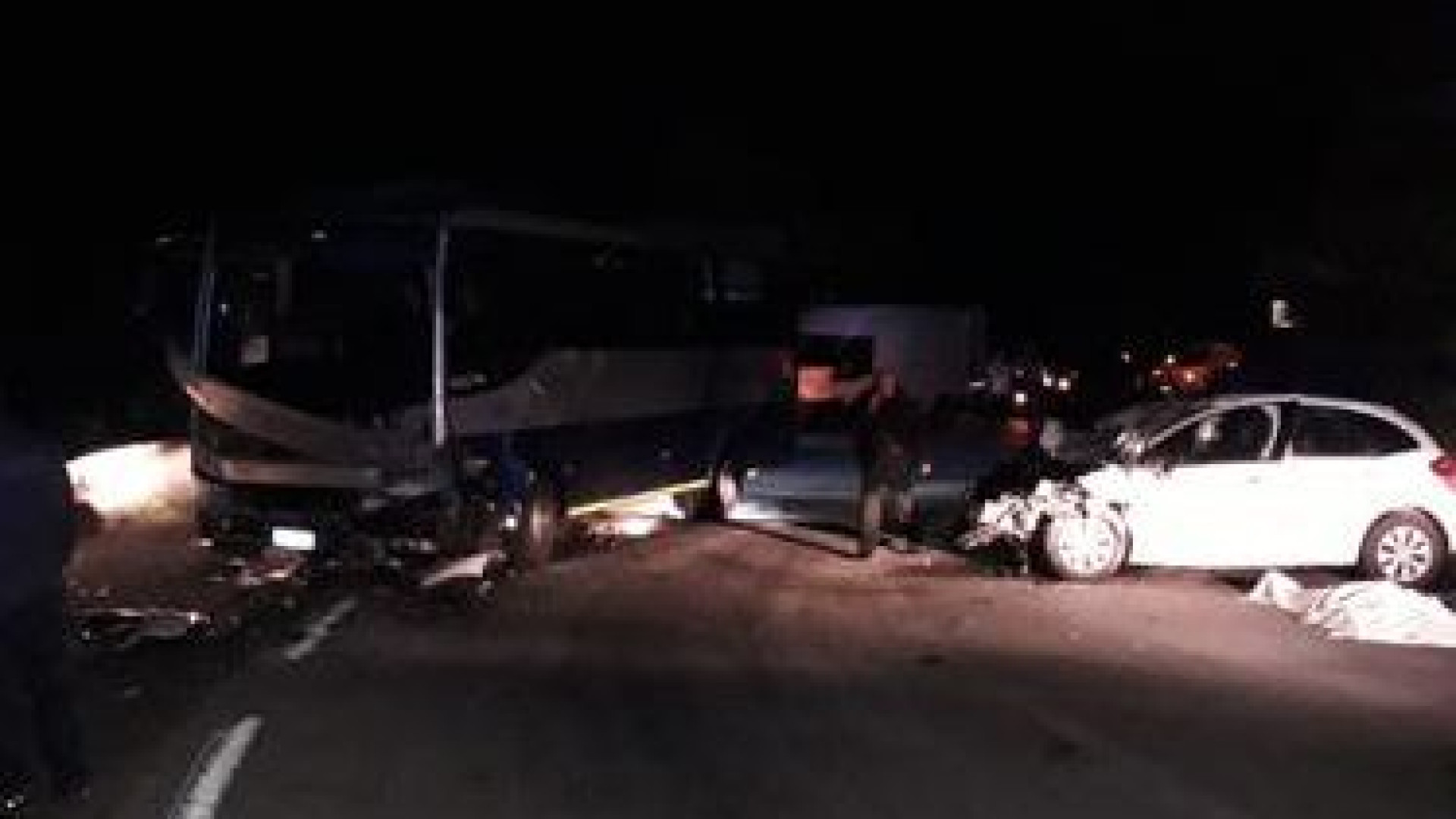 Tragico schianto contro una corriera, perde la vita in Liguria un piacentino di 46 anni