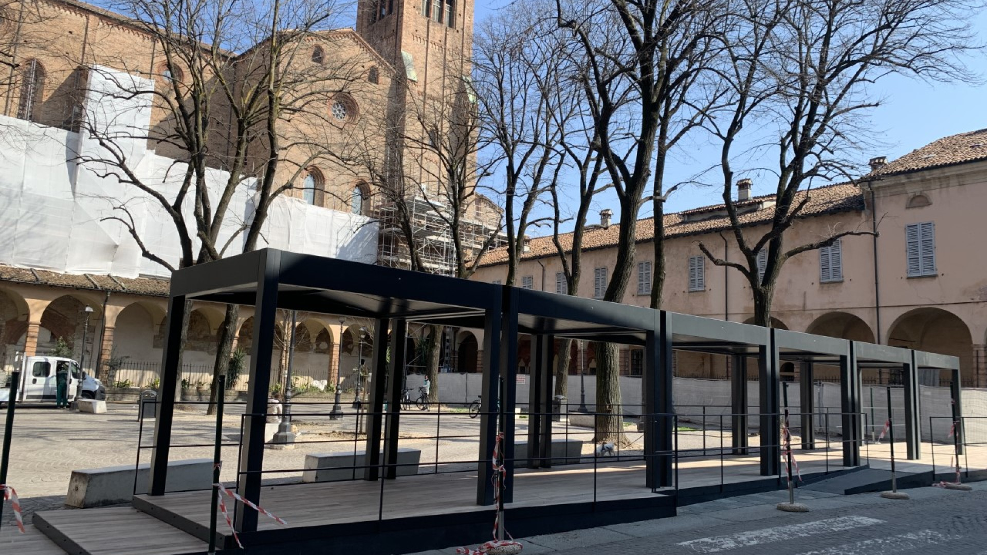 Il Comitato piazzetta Plebiscito replica al Comune: al centro le sorti del dehors
