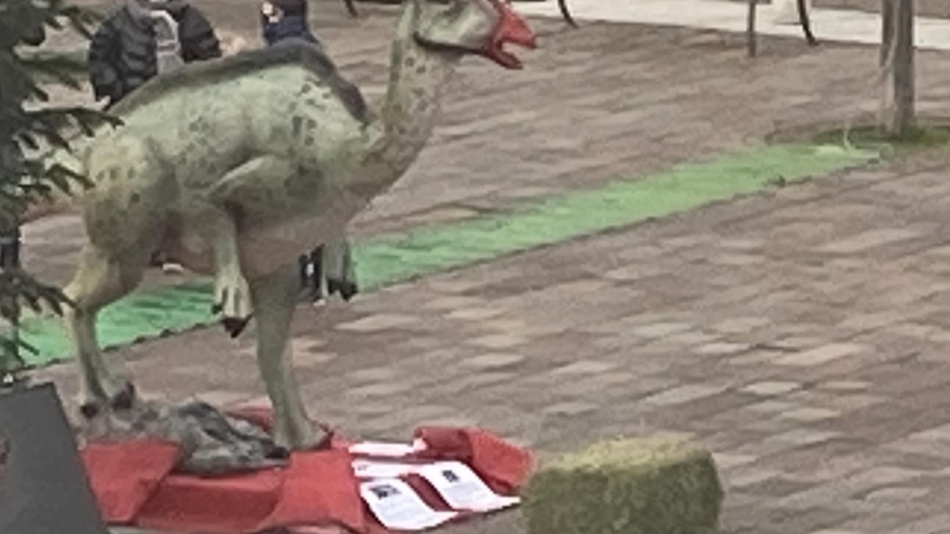 Dinosauro, l'assessore De Angelis: "Difendo la scelta, pensato per i bimbi"