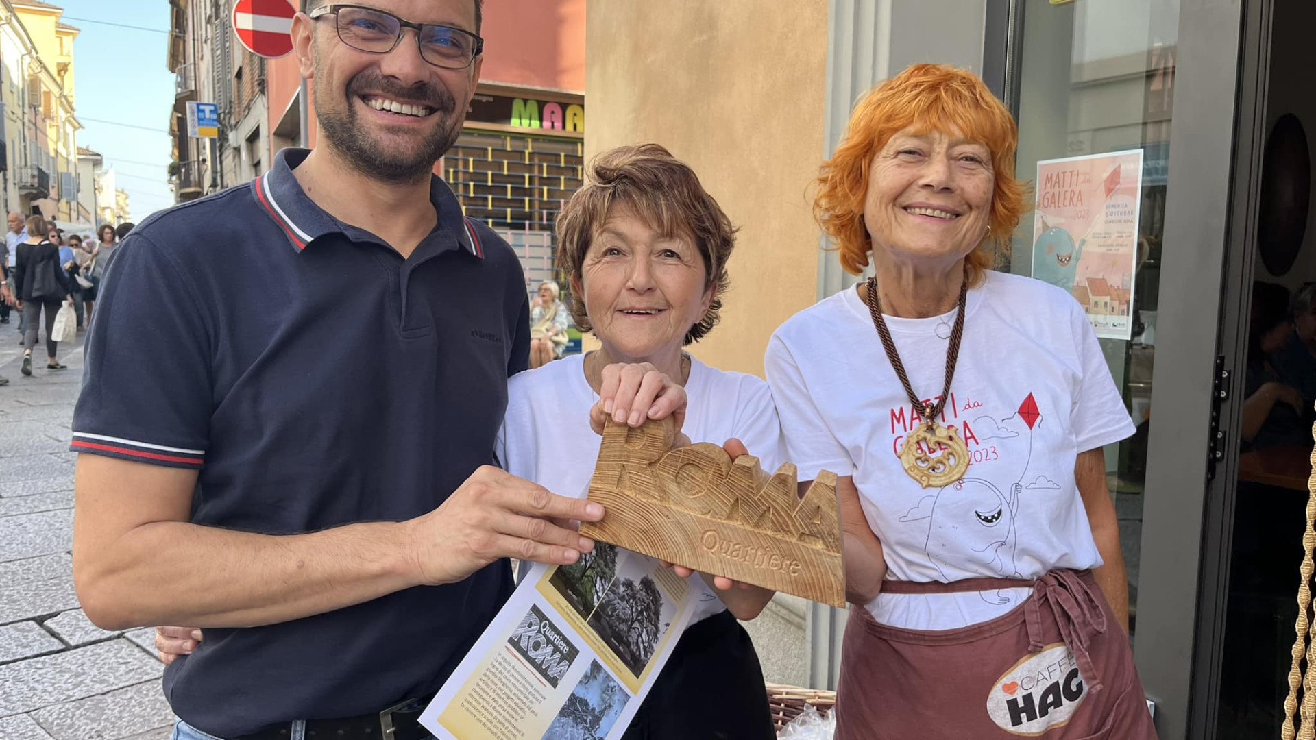 Via Roma, chiude il bar di Mariuccia e Marina: "Siamo state presidio"